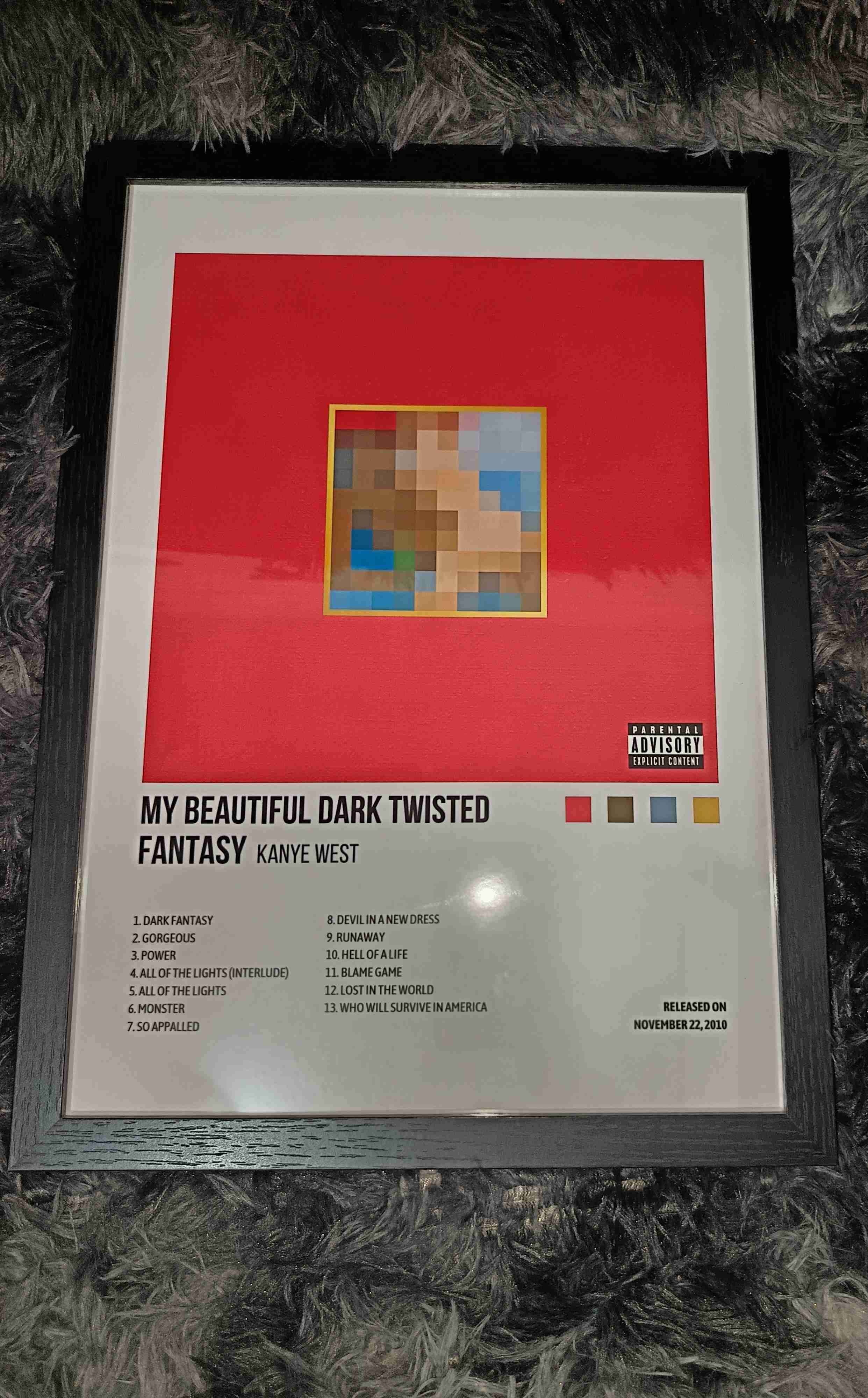 Cuadro "My Beautiful Dark Twisted Fantasy" - miniatura 1