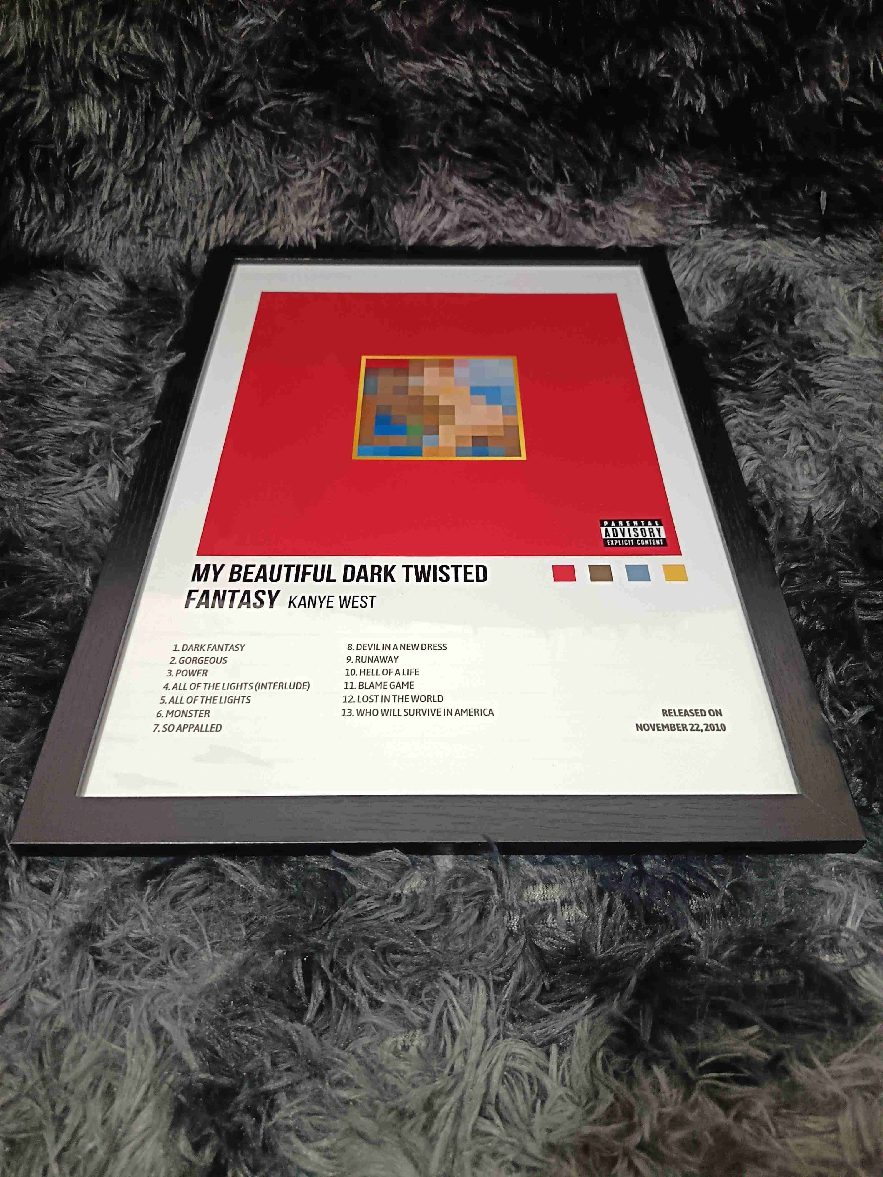 Cuadro "My Beautiful Dark Twisted Fantasy" - miniatura 2