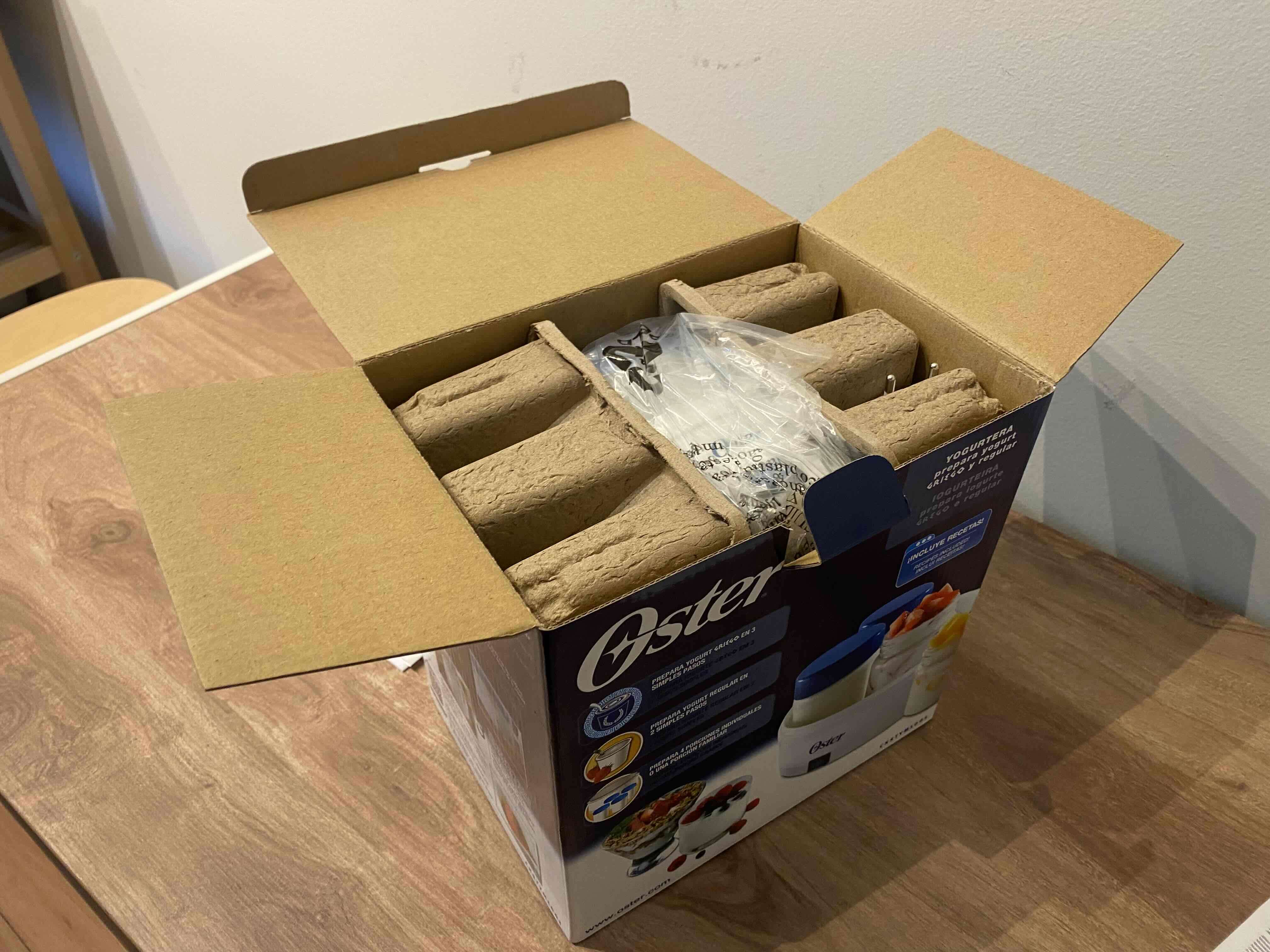 Yogurtera Oster nueva en caja - 3