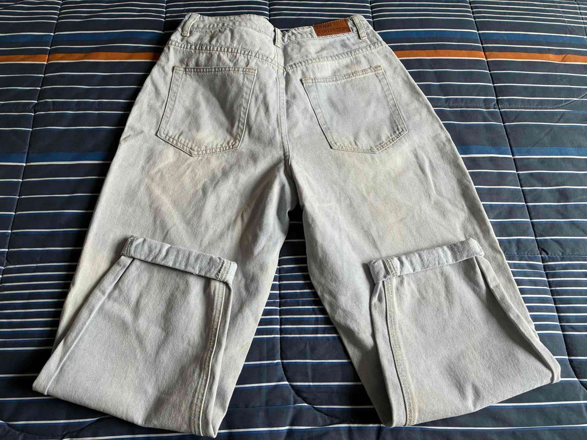 Jeans claros, marca No Boundaries, talla 40 - miniatura 2