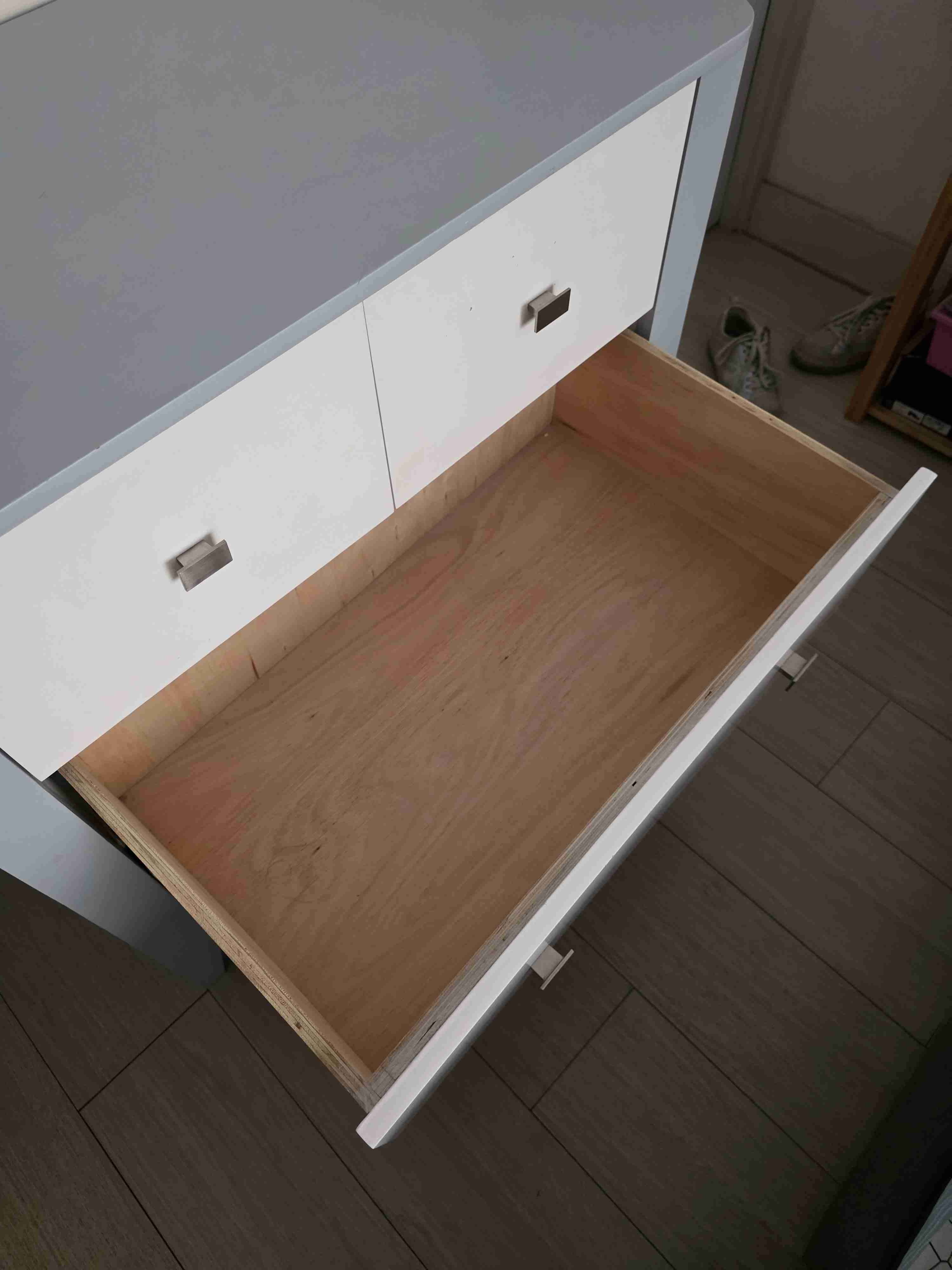 Cómoda cajonera en excelente estado - miniatura 3