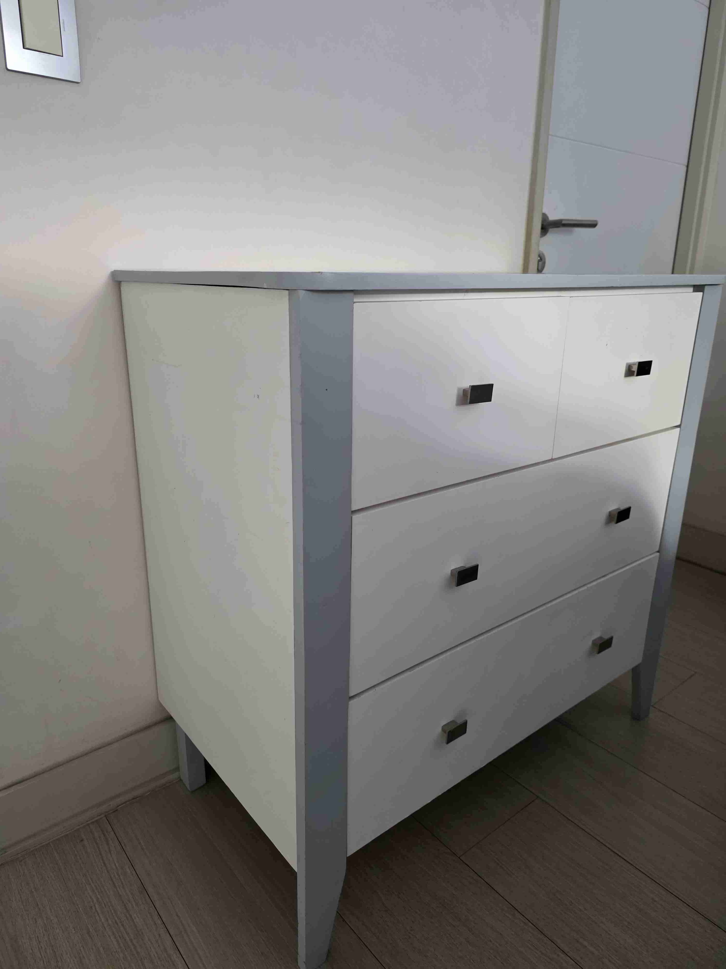 Cómoda cajonera en excelente estado - miniatura 4