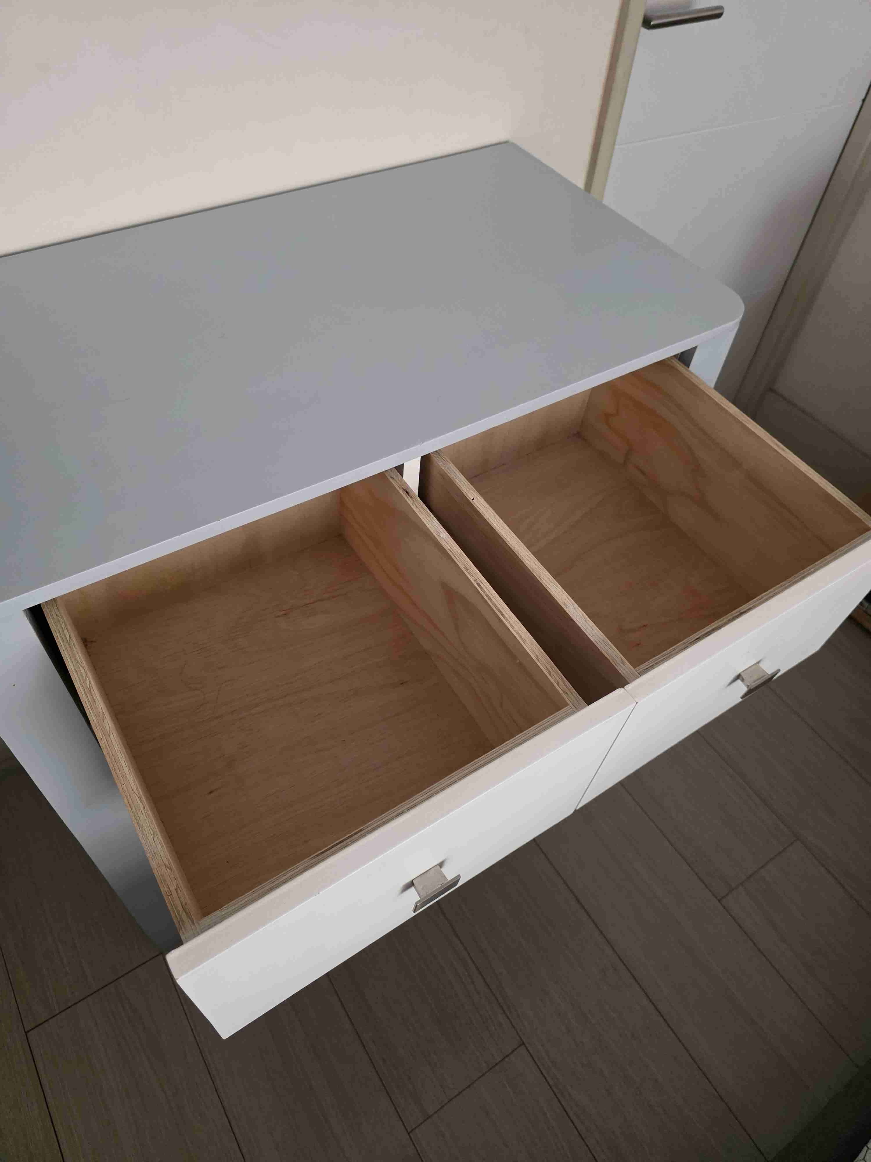 Cómoda cajonera en excelente estado - miniatura 5