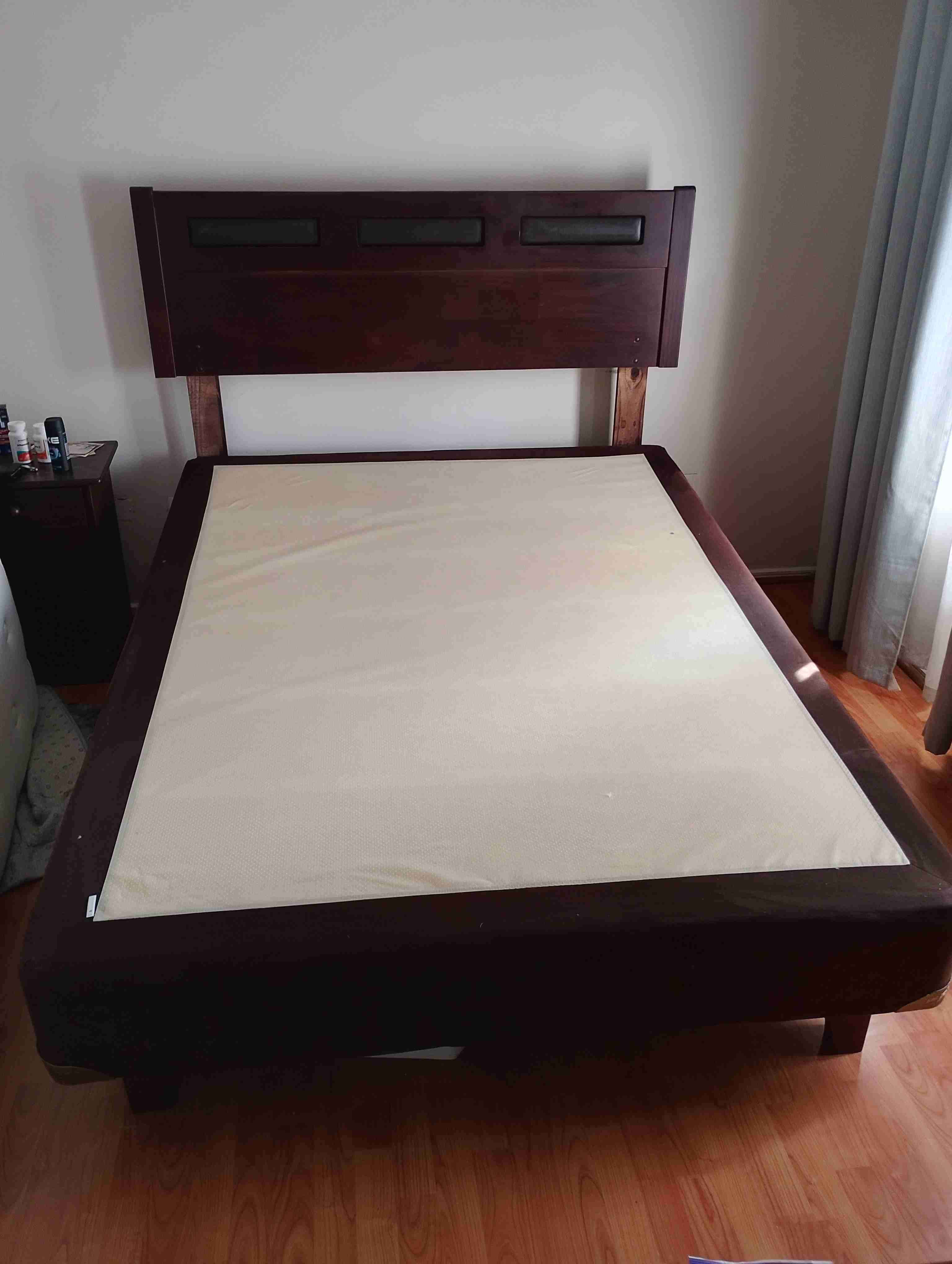 Cama con respaldo de madera 2 plazas - miniatura 3