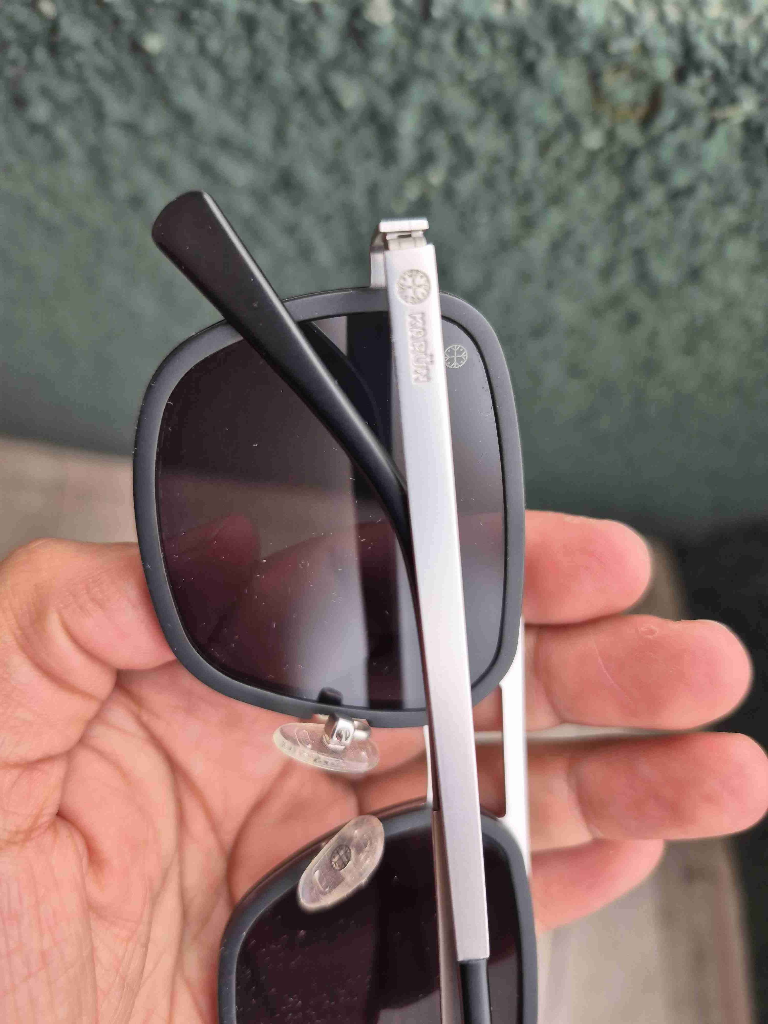 KARÜN Gafas de sol negras con marco metálico - miniatura 3