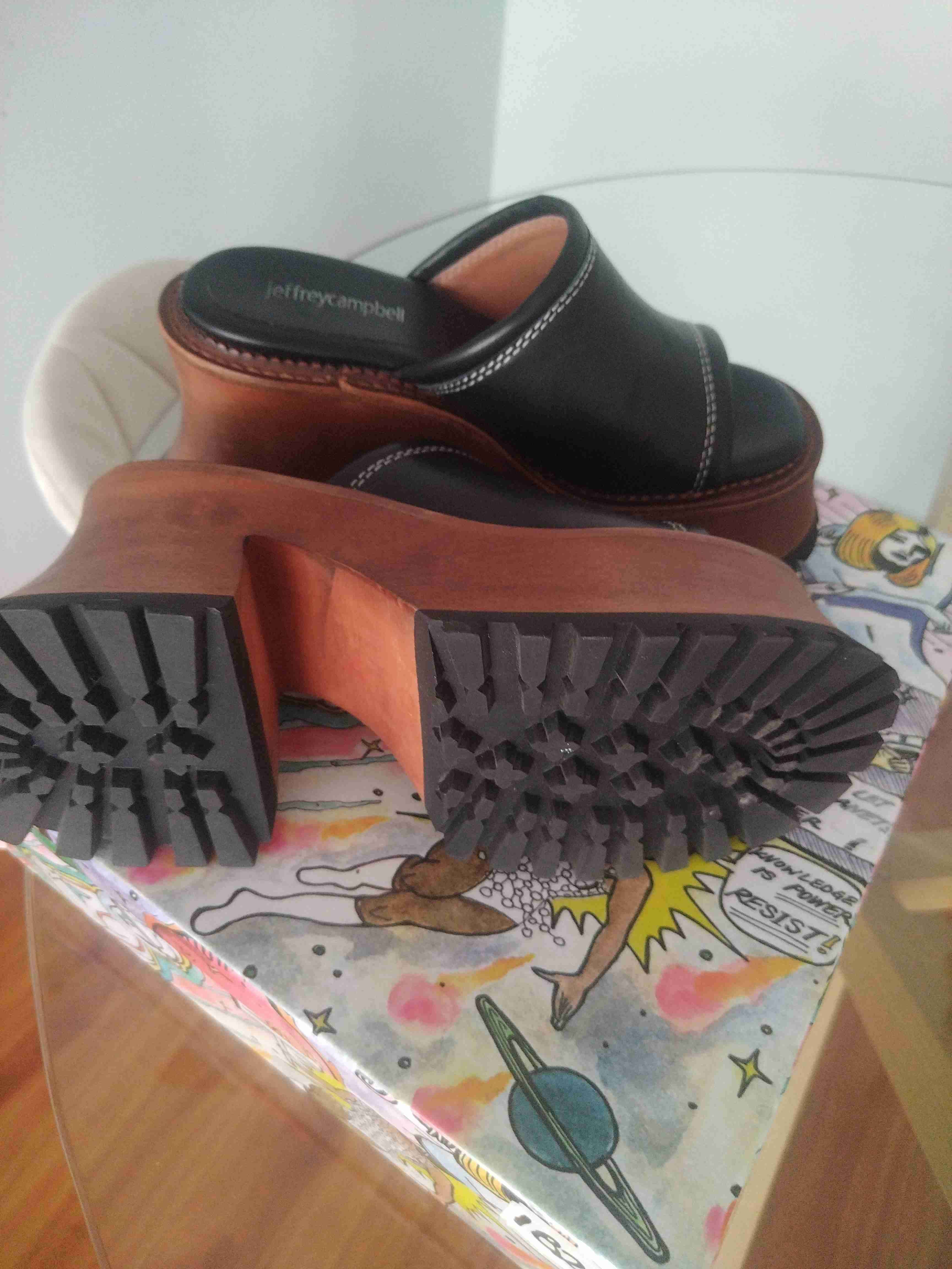 Zuecos de cuero negros con plataforma - miniatura 2