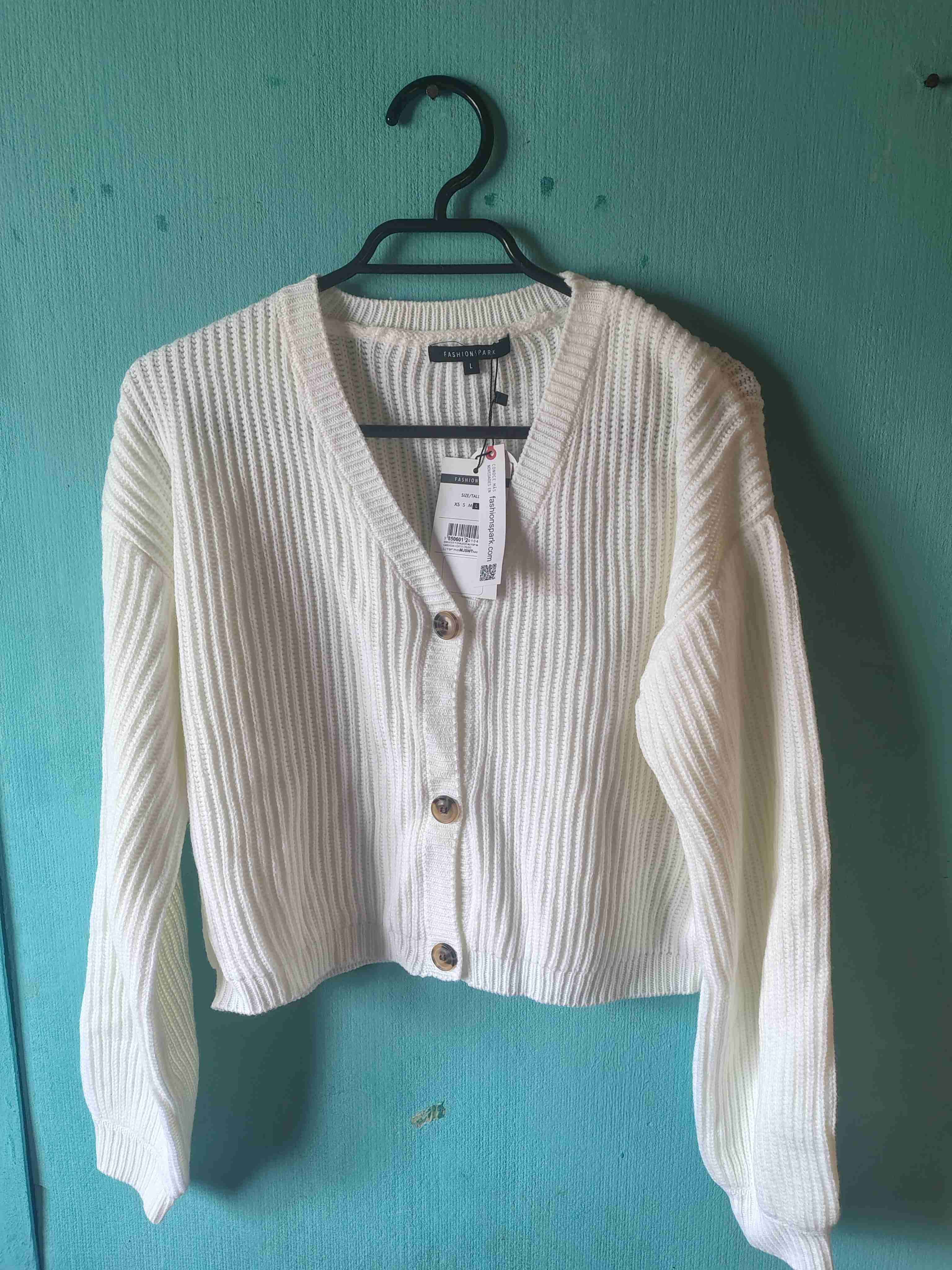 Sweater blanco nuevo con etiquetas - miniatura 2