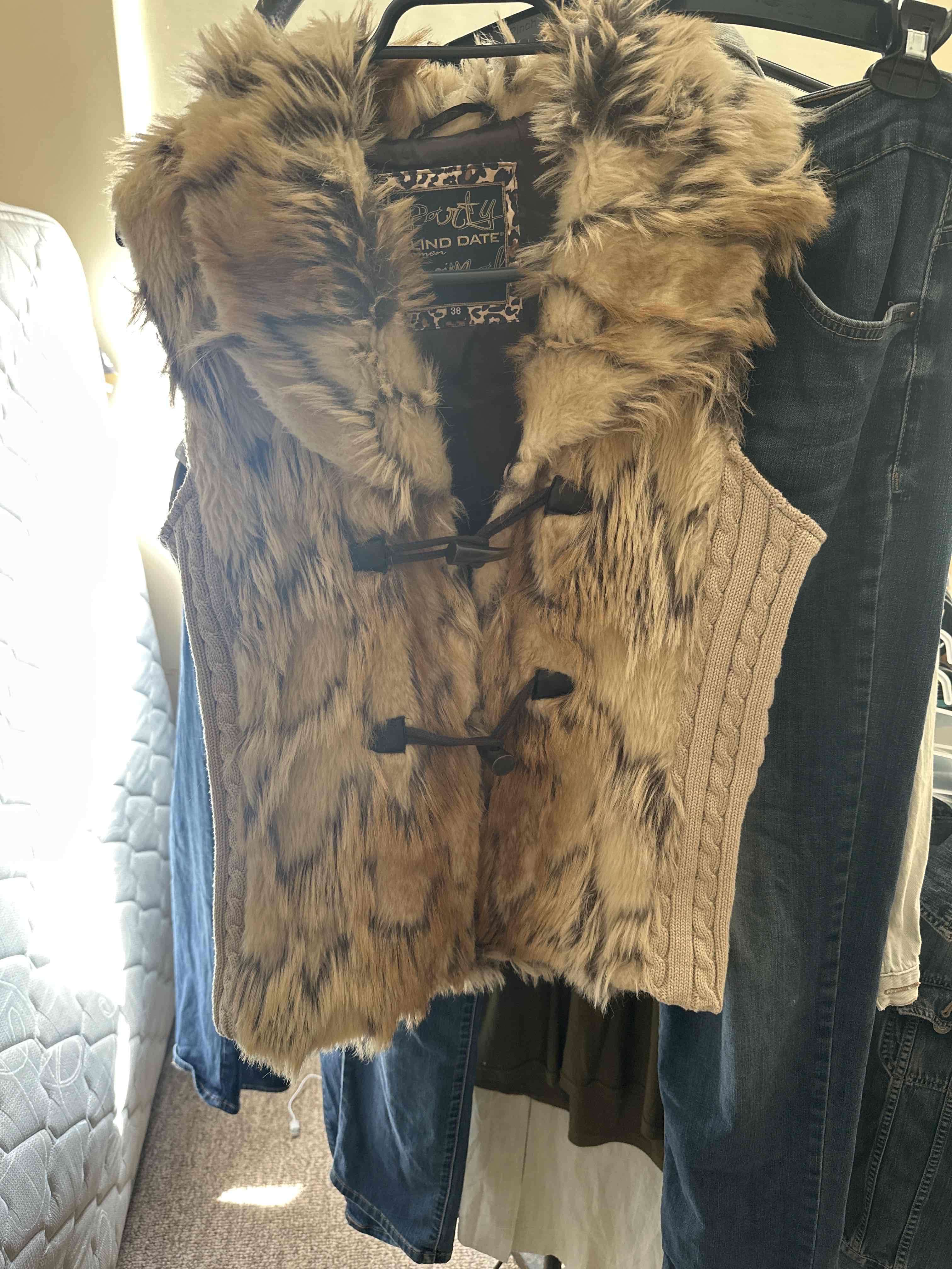 Chaleco sin mangas, de piel sintética talla 36 - 1