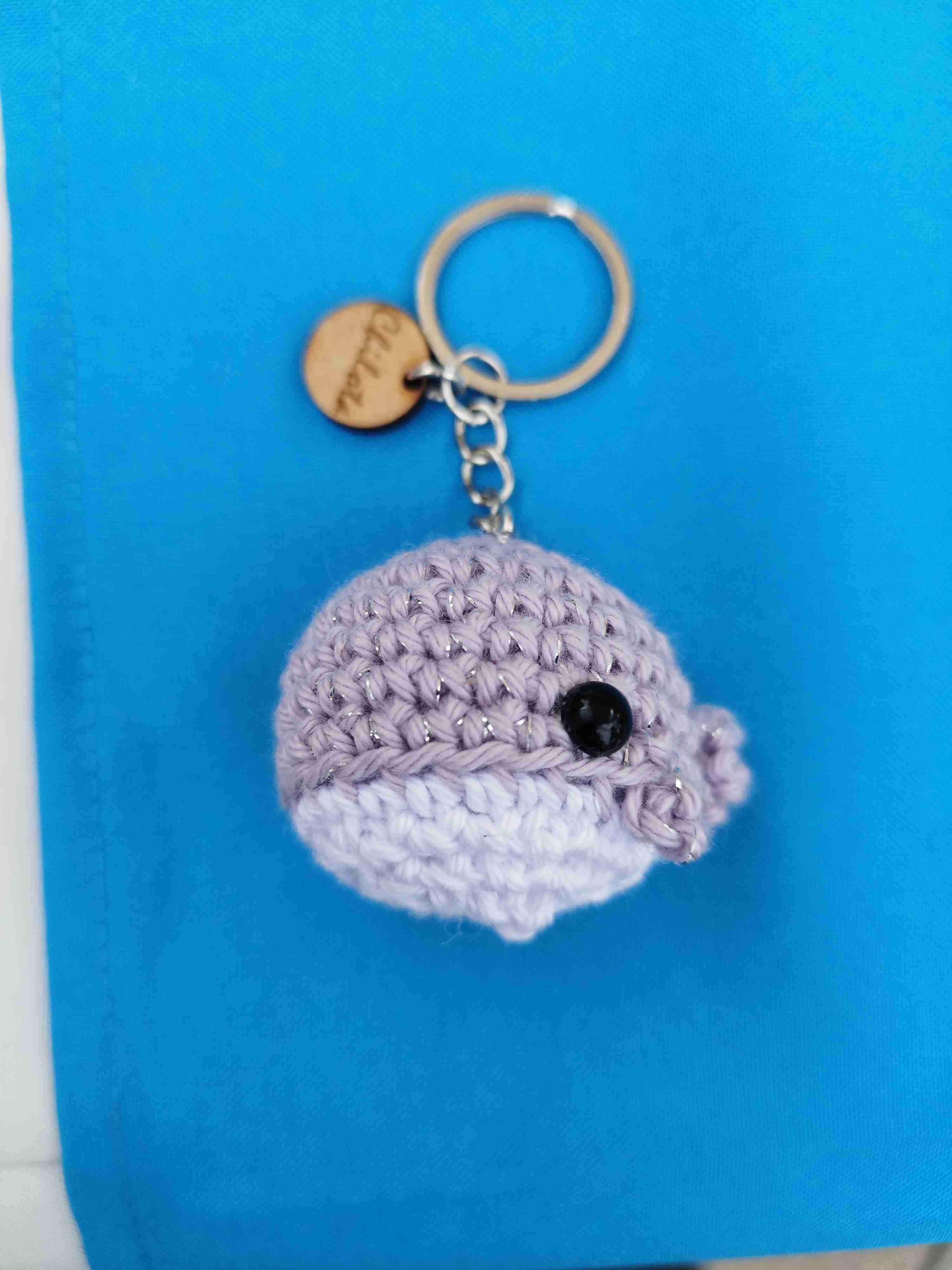 Llavero ballena tejido a crochet