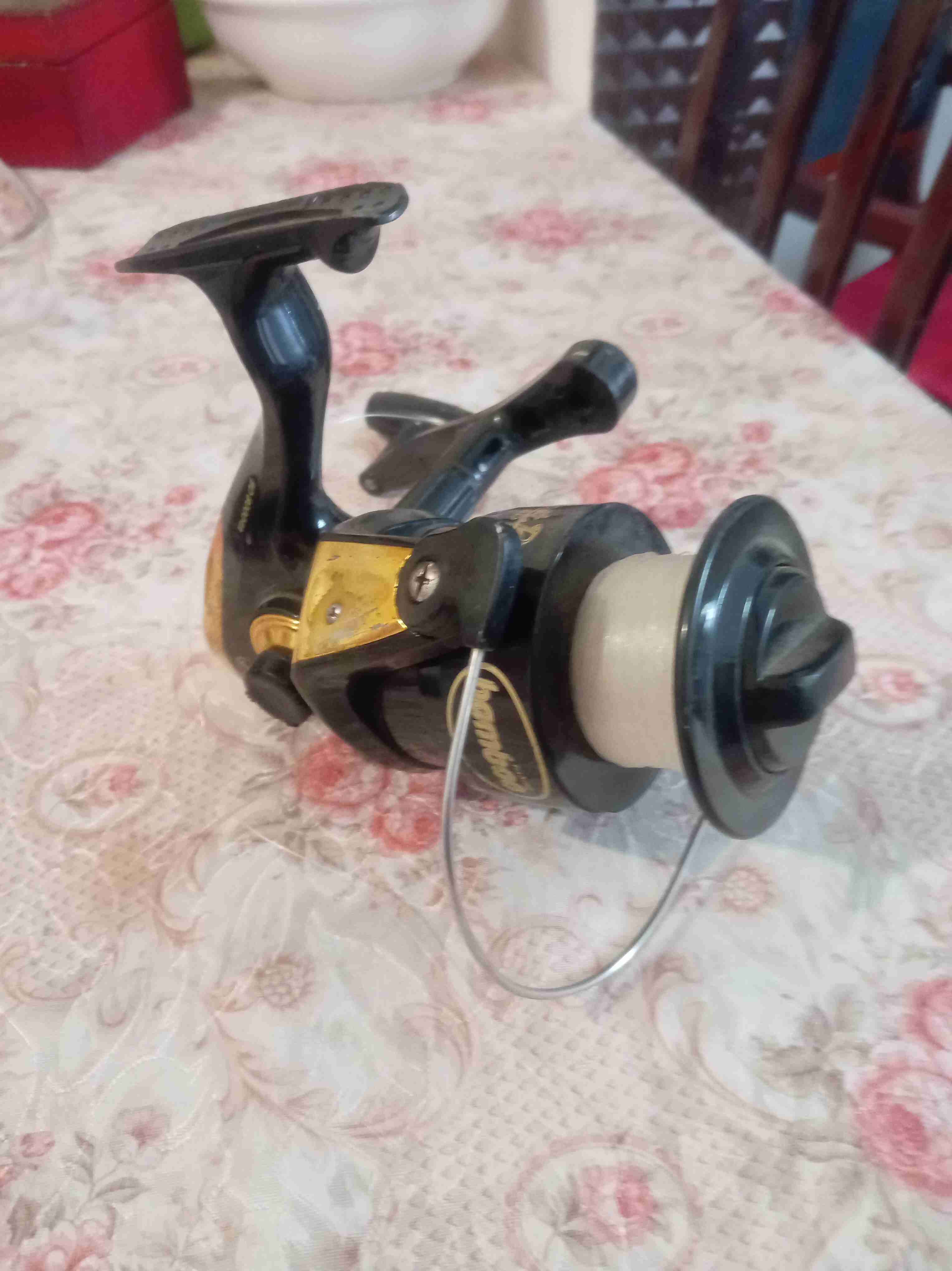 Carrete de pesca Golden 6000 - miniatura 3