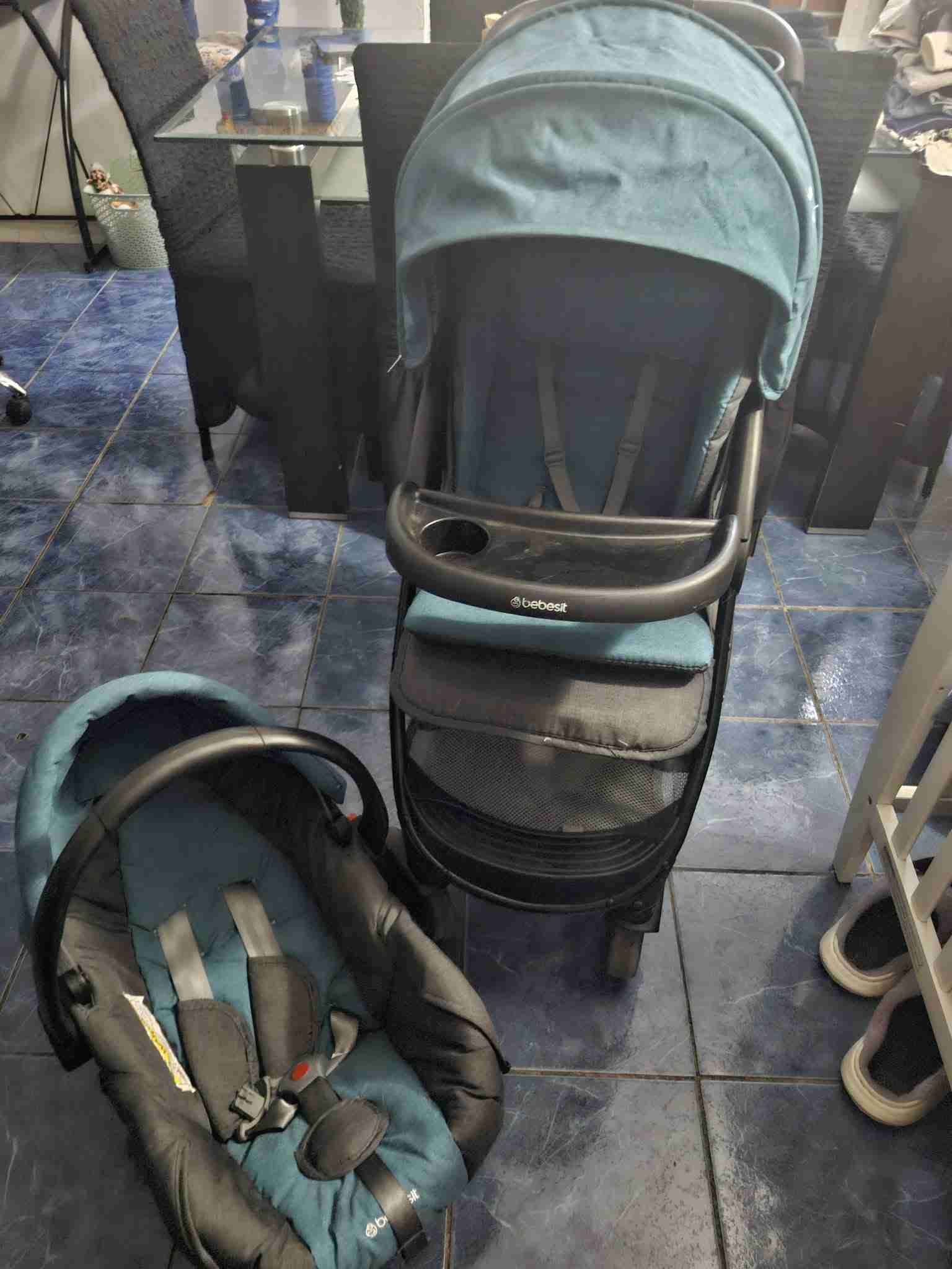 Coche de bebé plegable azul - miniatura 2