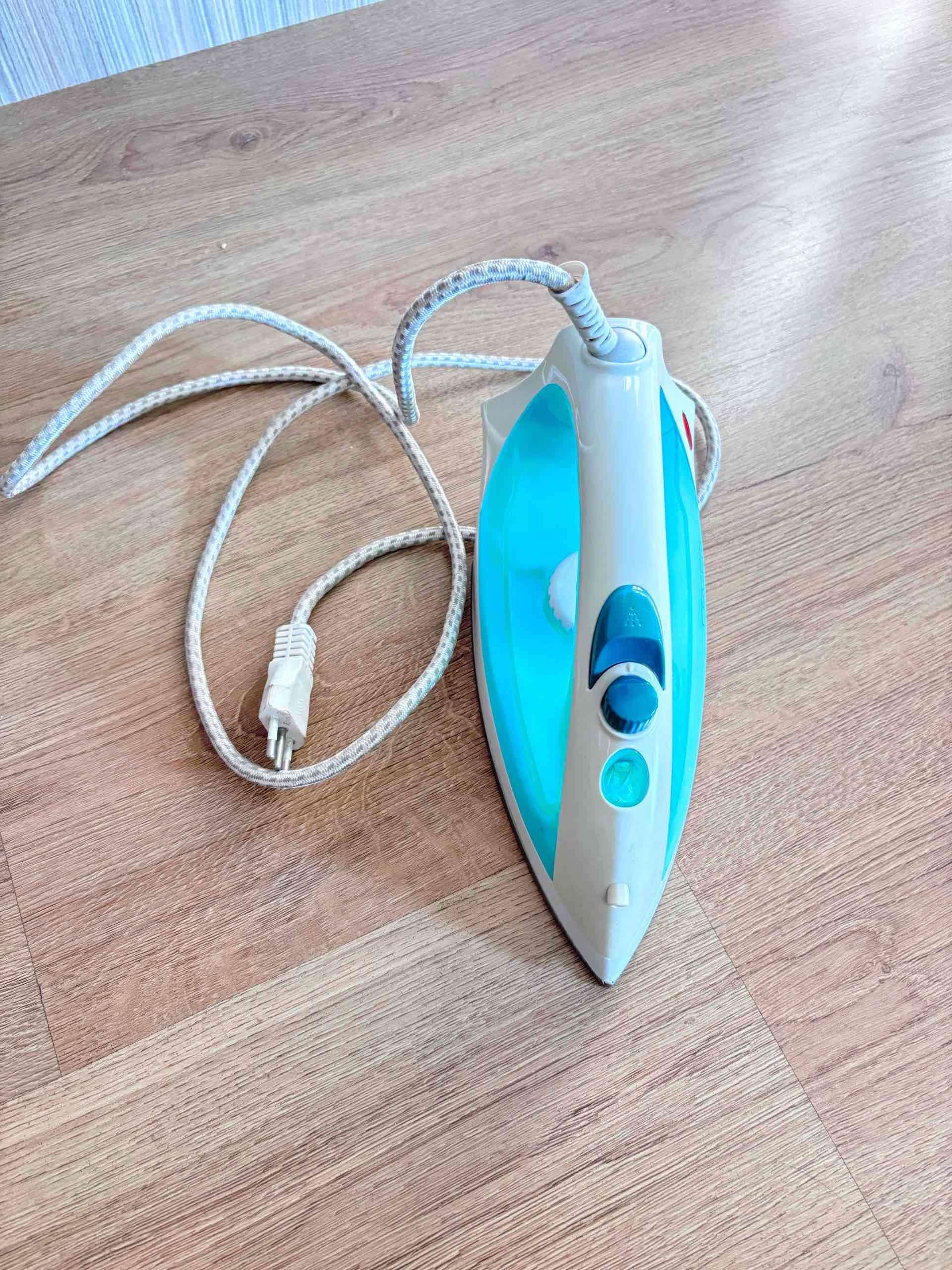 Plancha eléctrica azul - miniatura 3