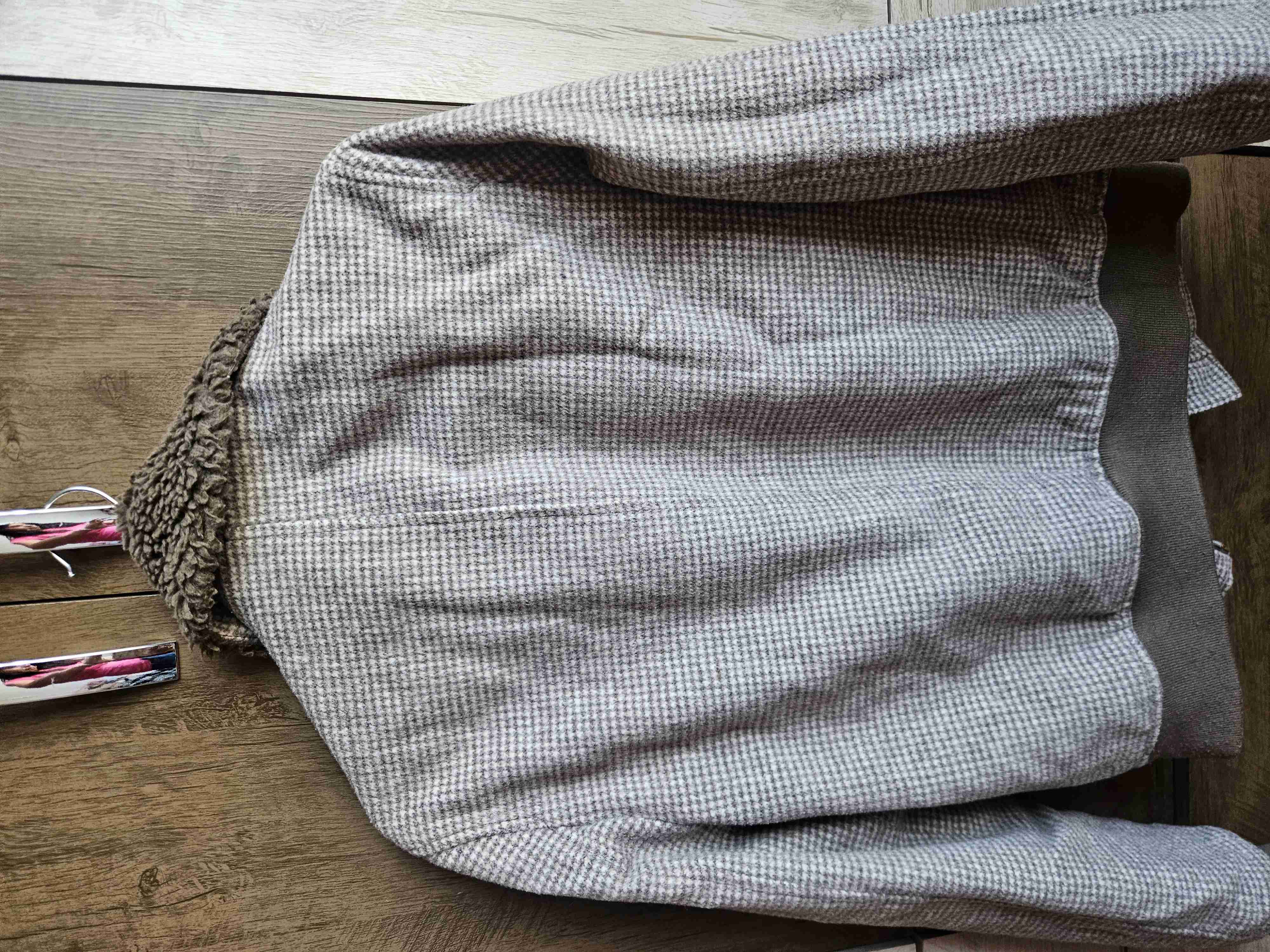 Chaqueta de lana con cuello de borrego - miniatura 4