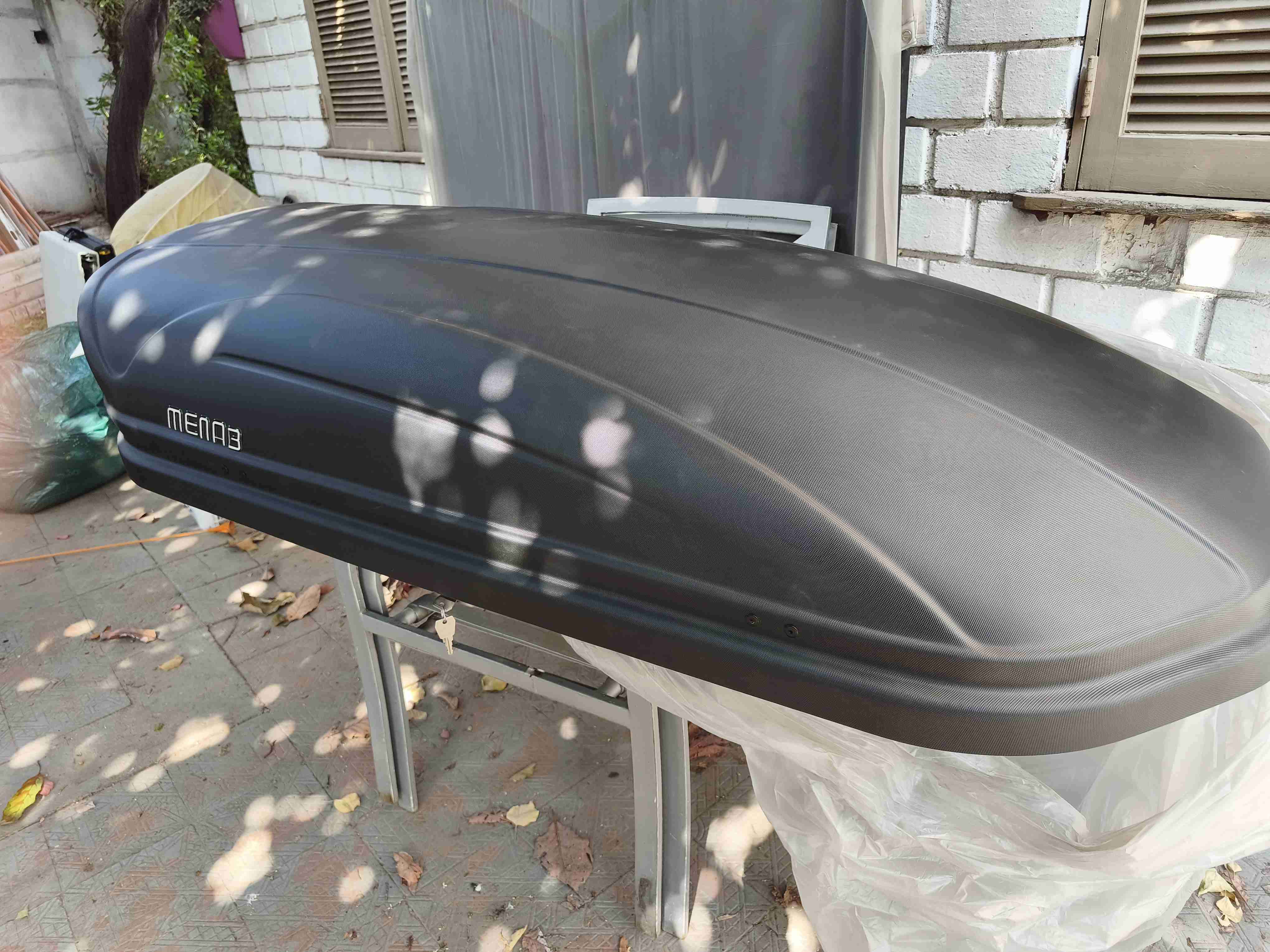 Baúl portaequipaje de techo negro - miniatura 3