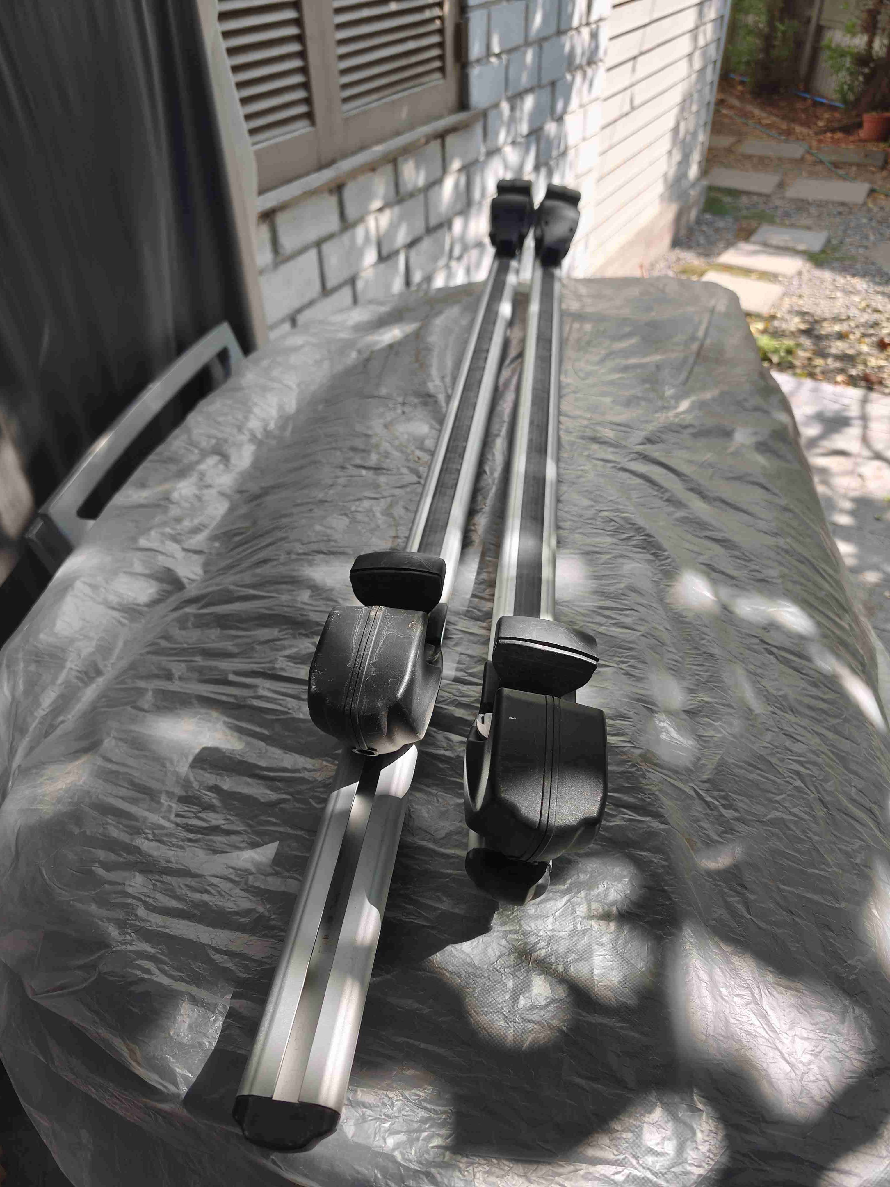 Baúl portaequipaje de techo negro - miniatura 4