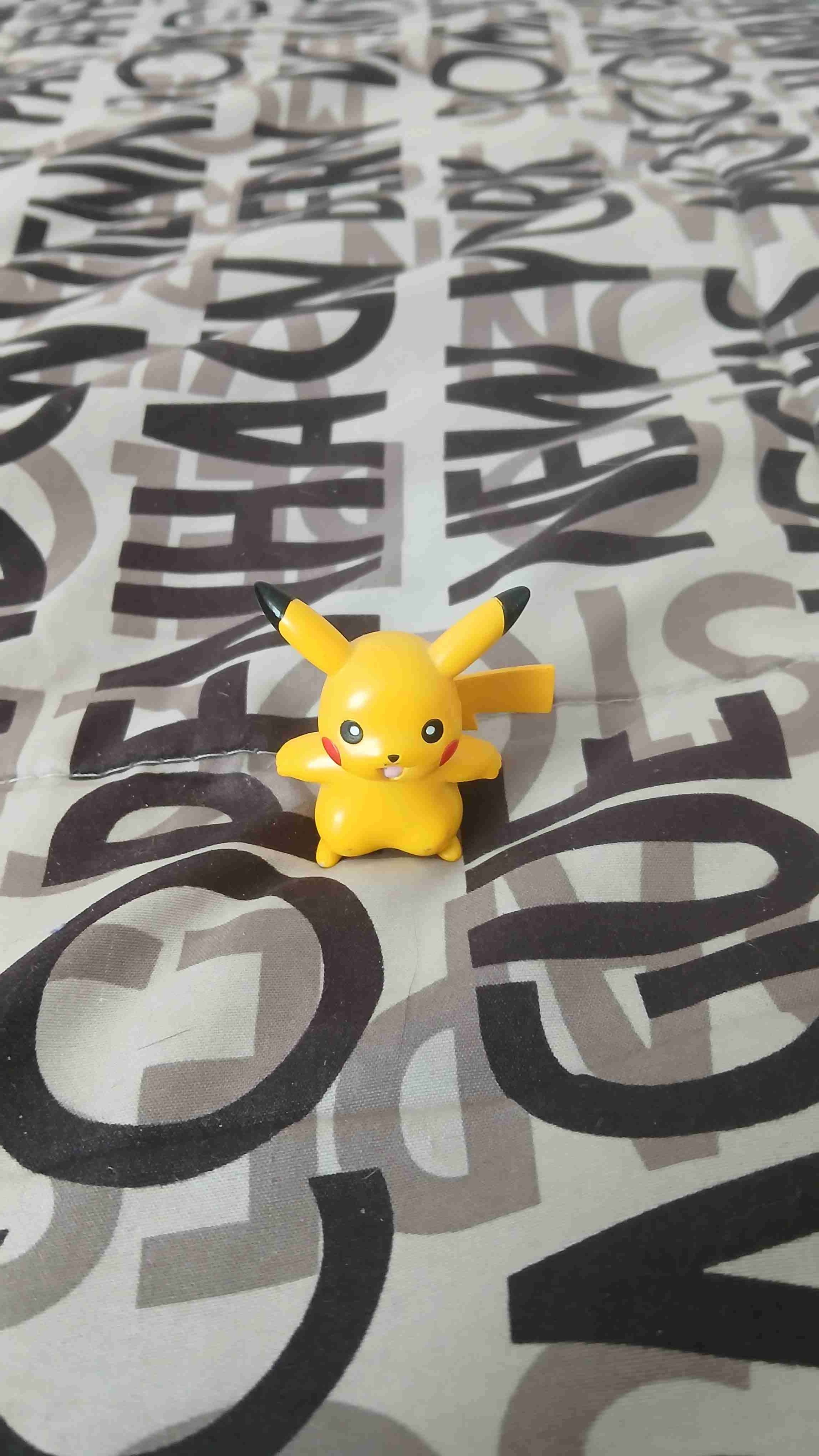 Figura Pikachu Pokémon - miniatura 1