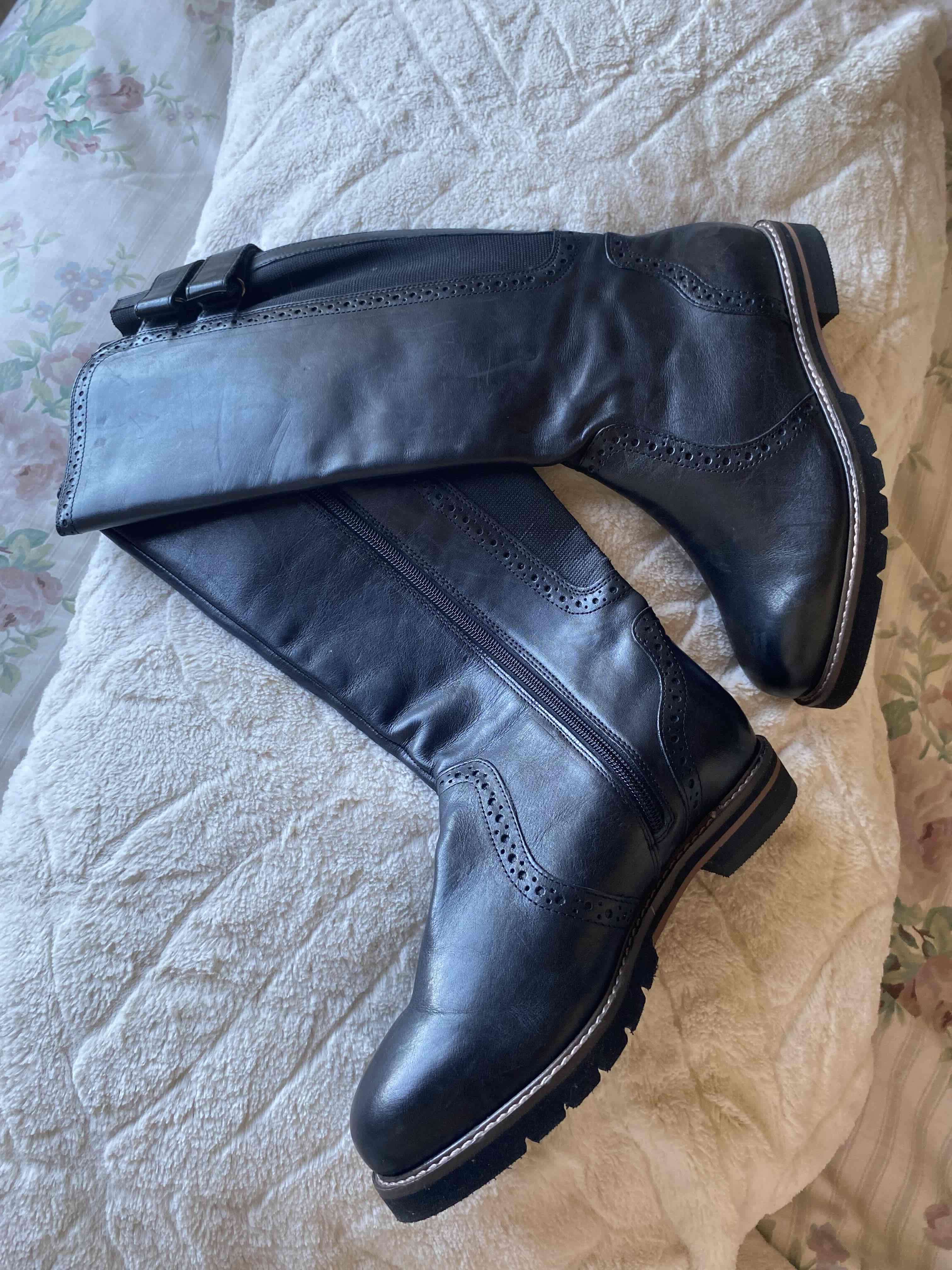 Botas negras de cuero - 4