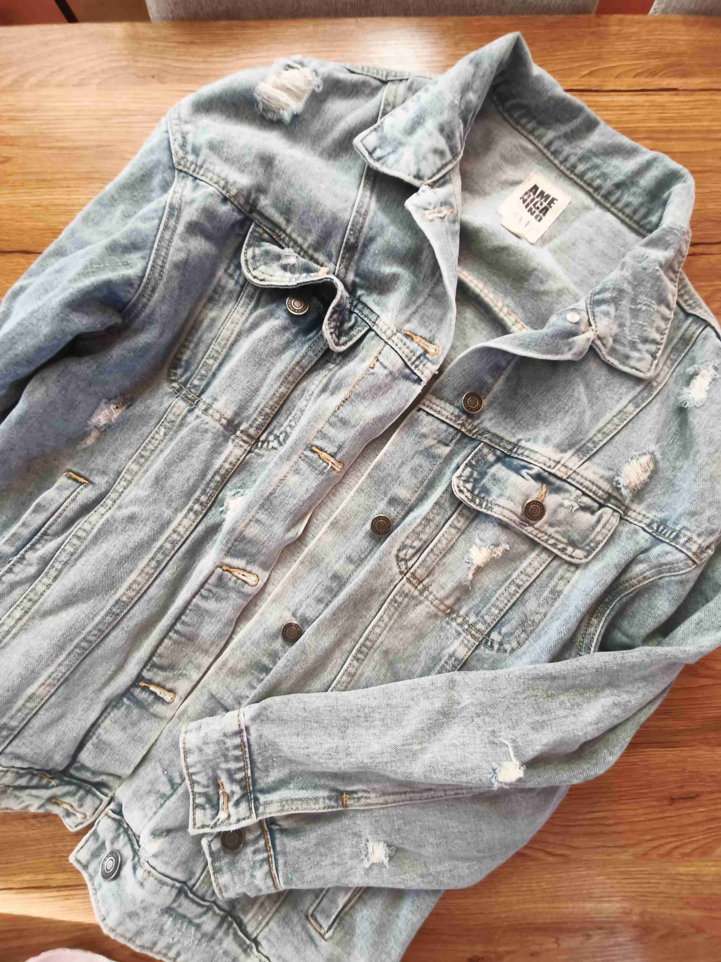 Chaqueta de mezclilla desgastada - miniatura 2