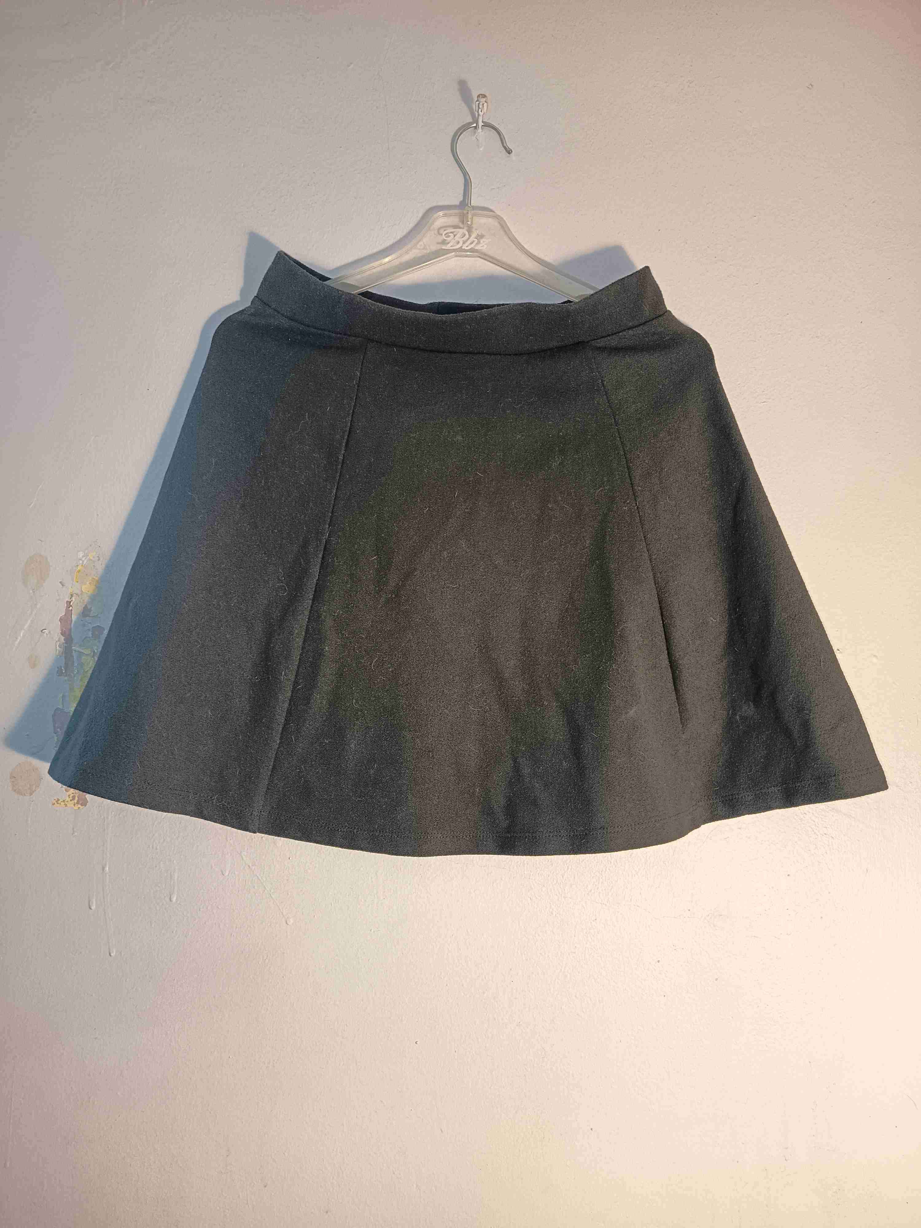 Falda negra - miniatura 2