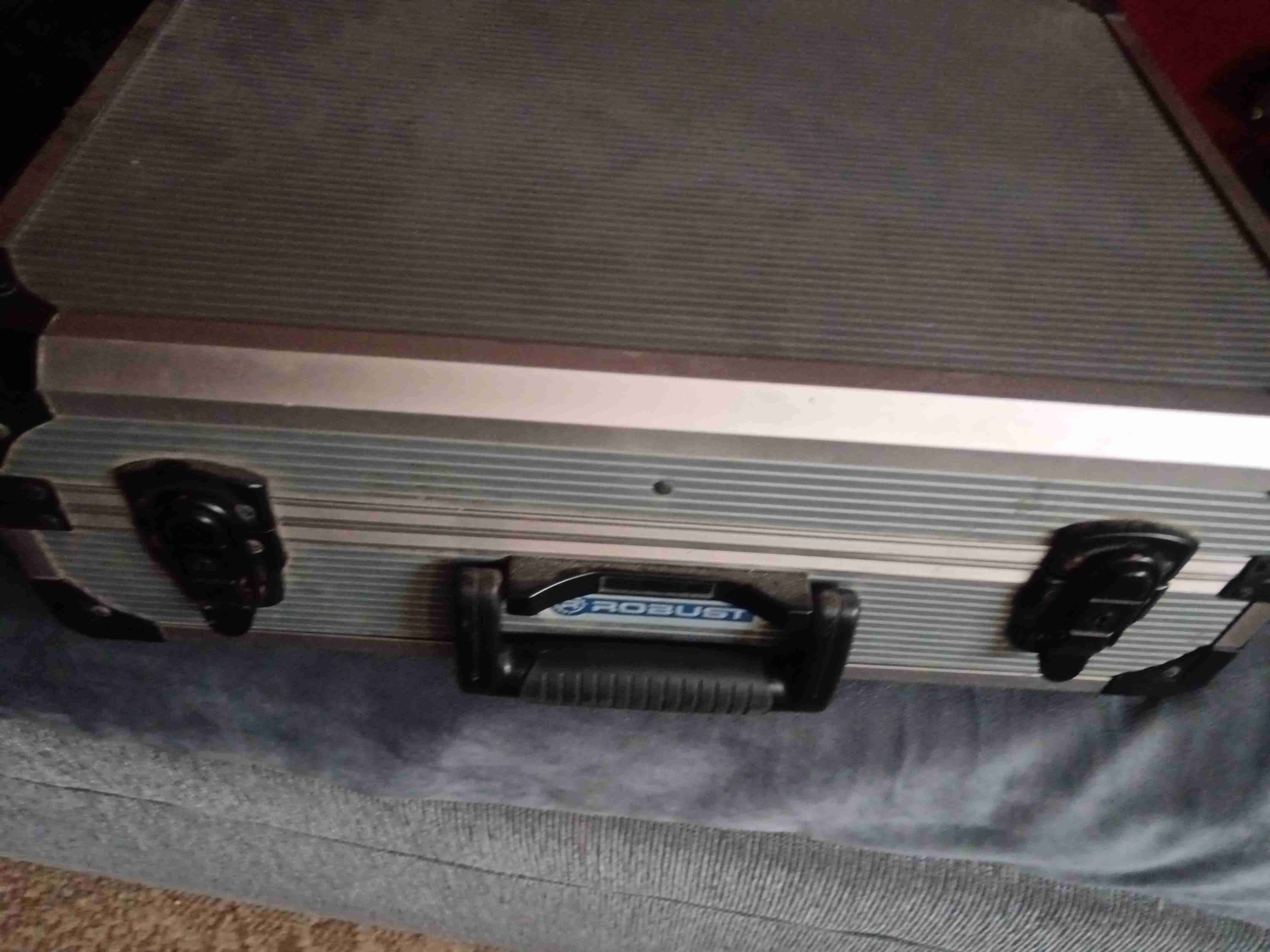 Mesa de sonido Soundcraft EPM 6 - miniatura 3