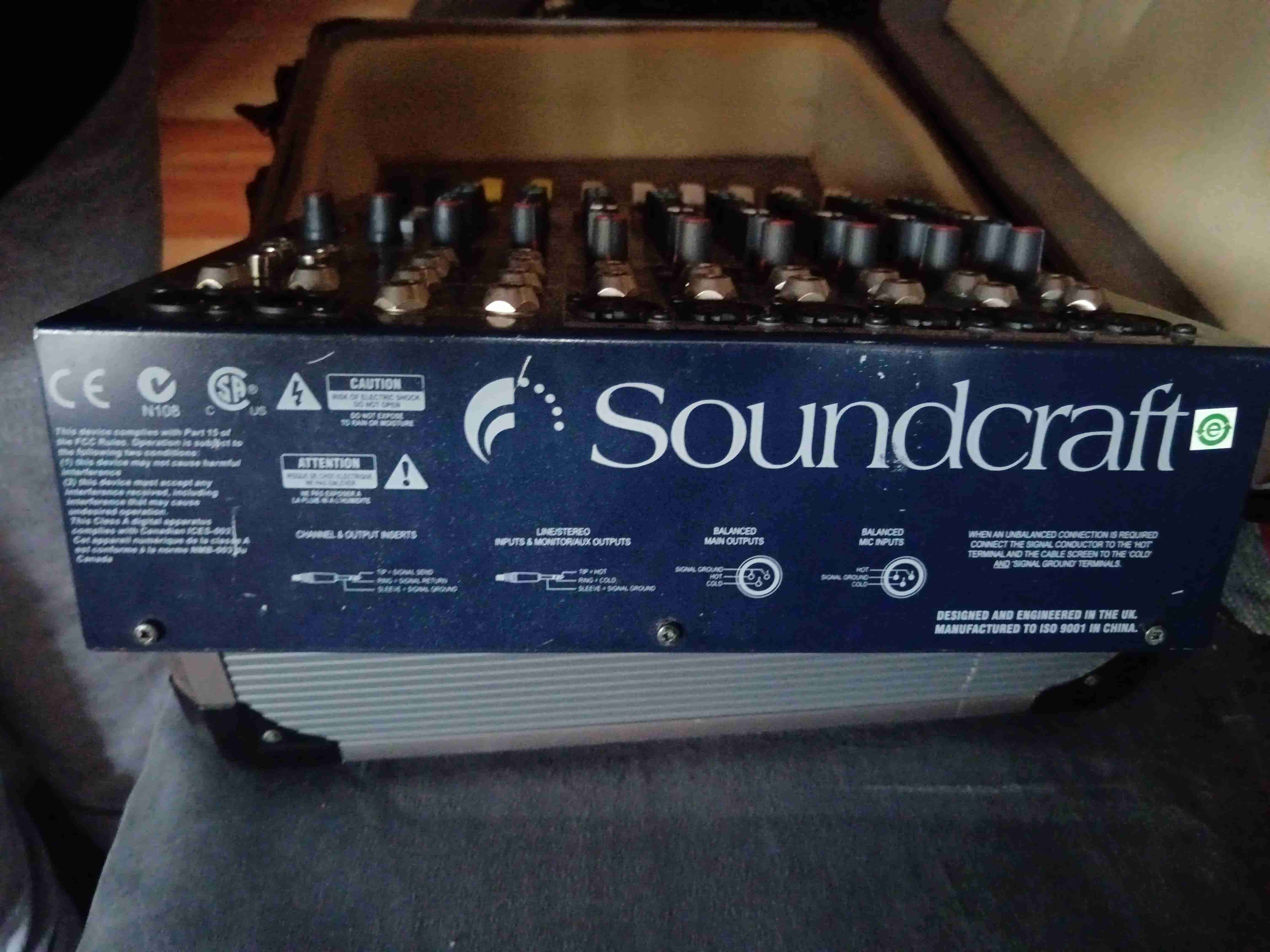 Mesa de sonido Soundcraft EPM 6 - miniatura 5