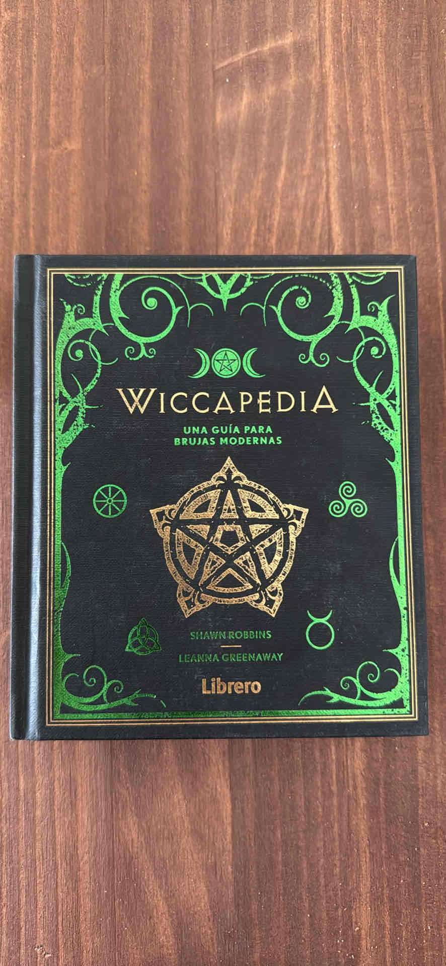 Libro Wiccapedia guía brujas