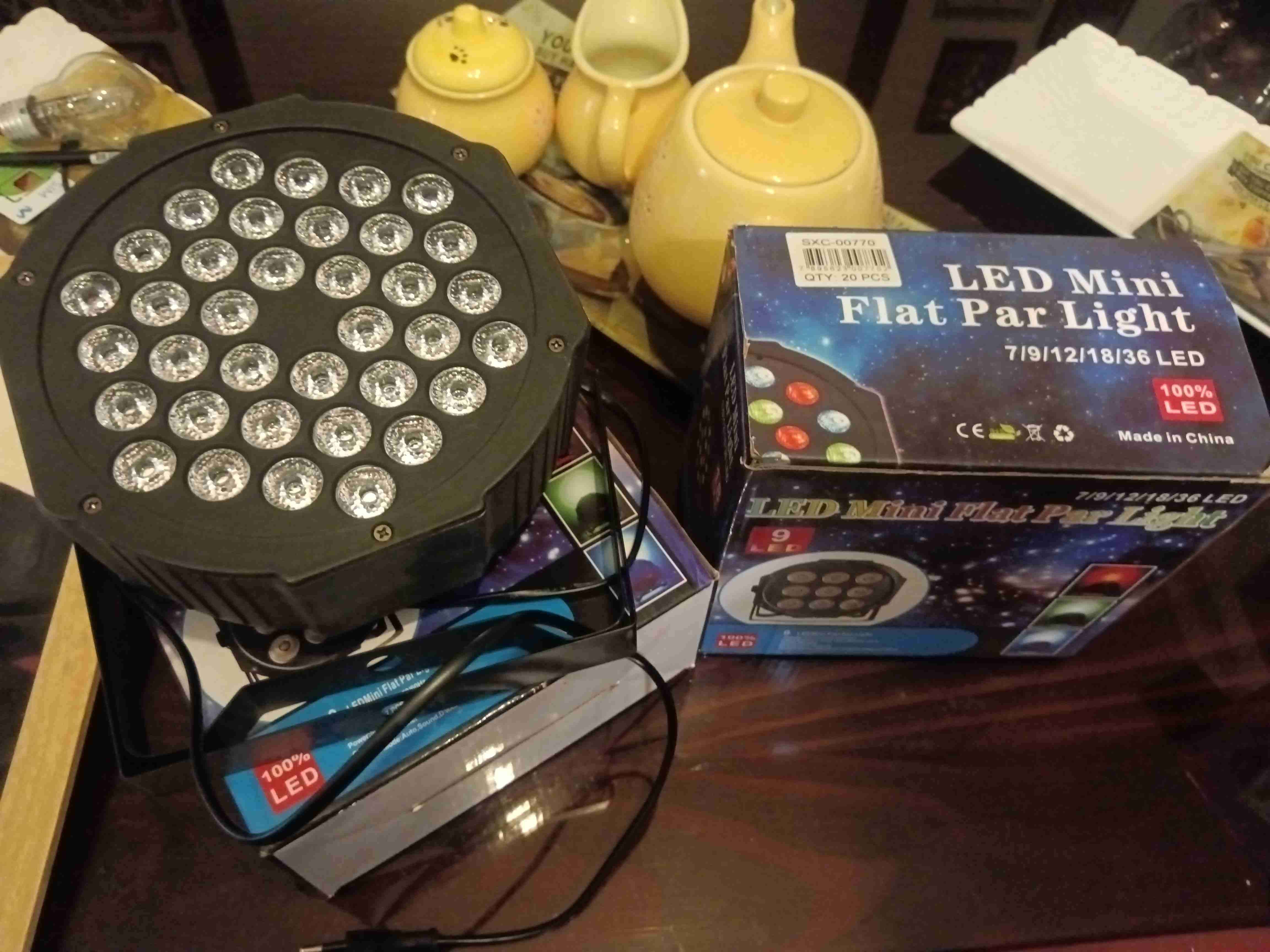 Luz LED Mini Flat Par - miniatura 3