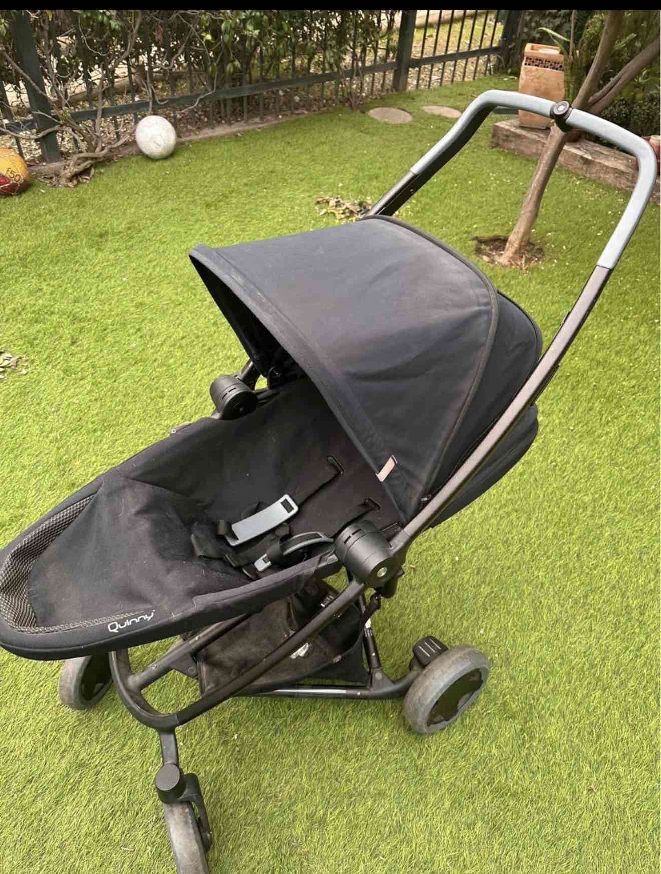 Coche de bebé negro Quinny - miniatura 1