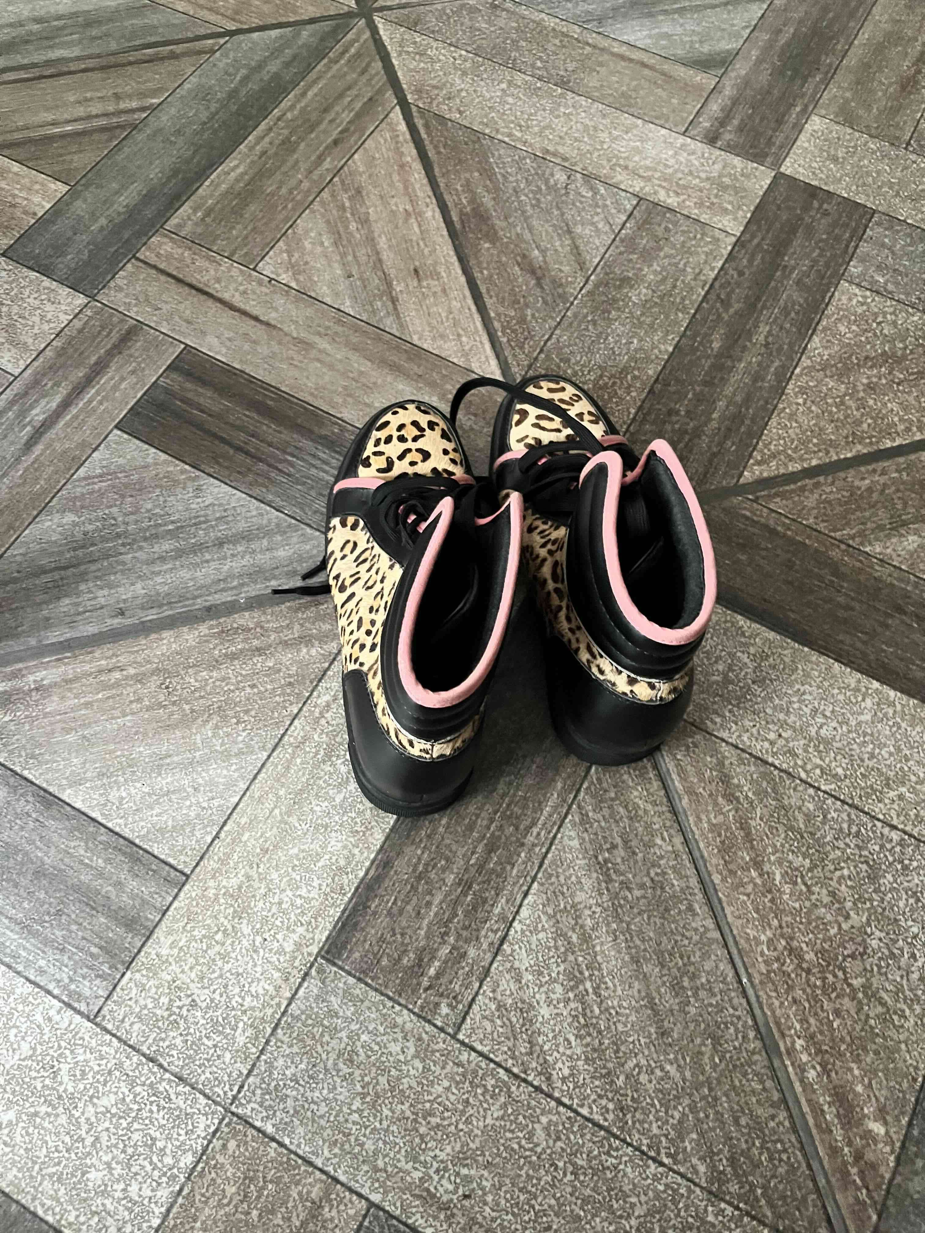 Zapatillas negras con estampado leopardo - miniatura 4