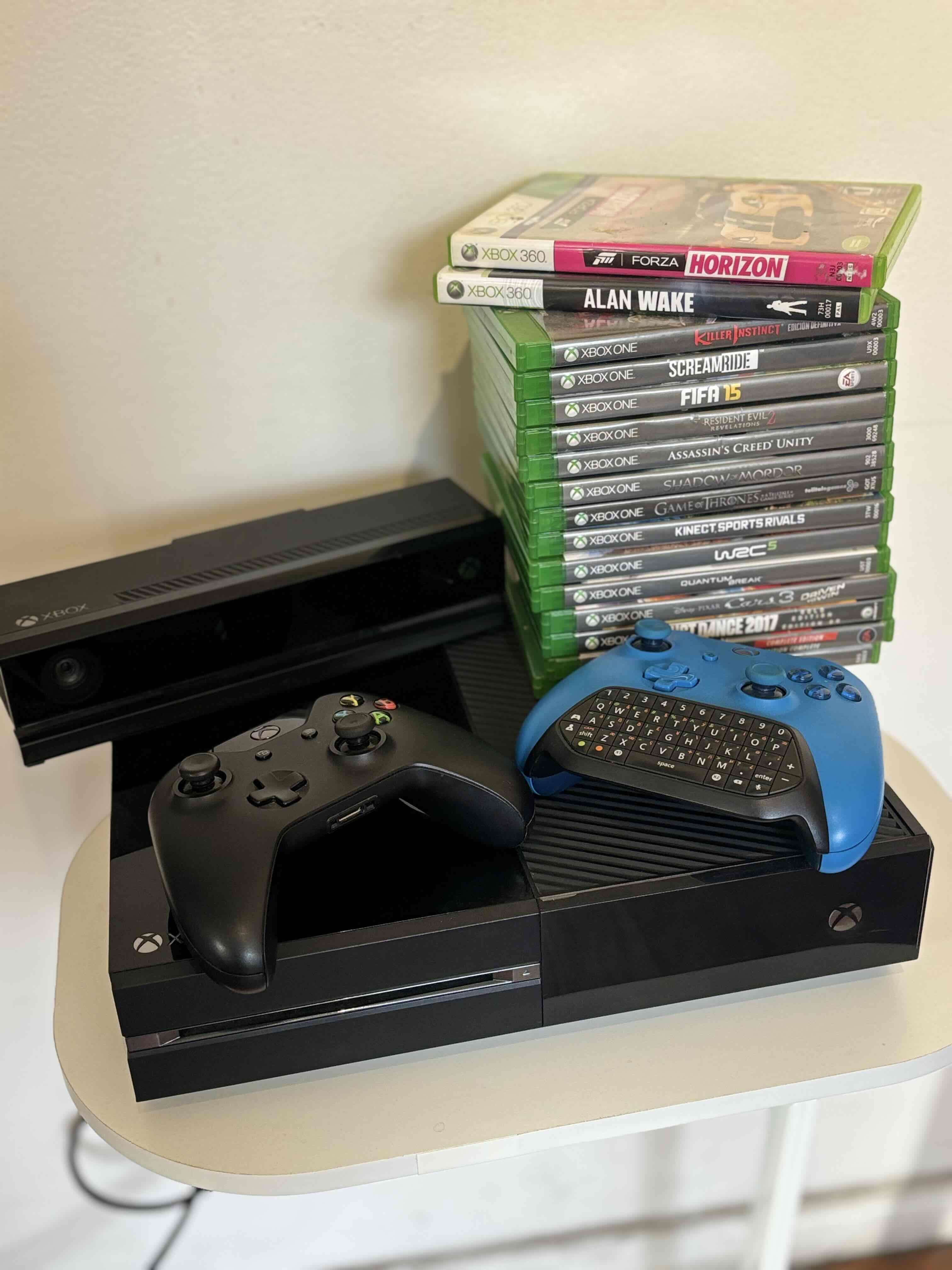 Consola Xbox One con juegos