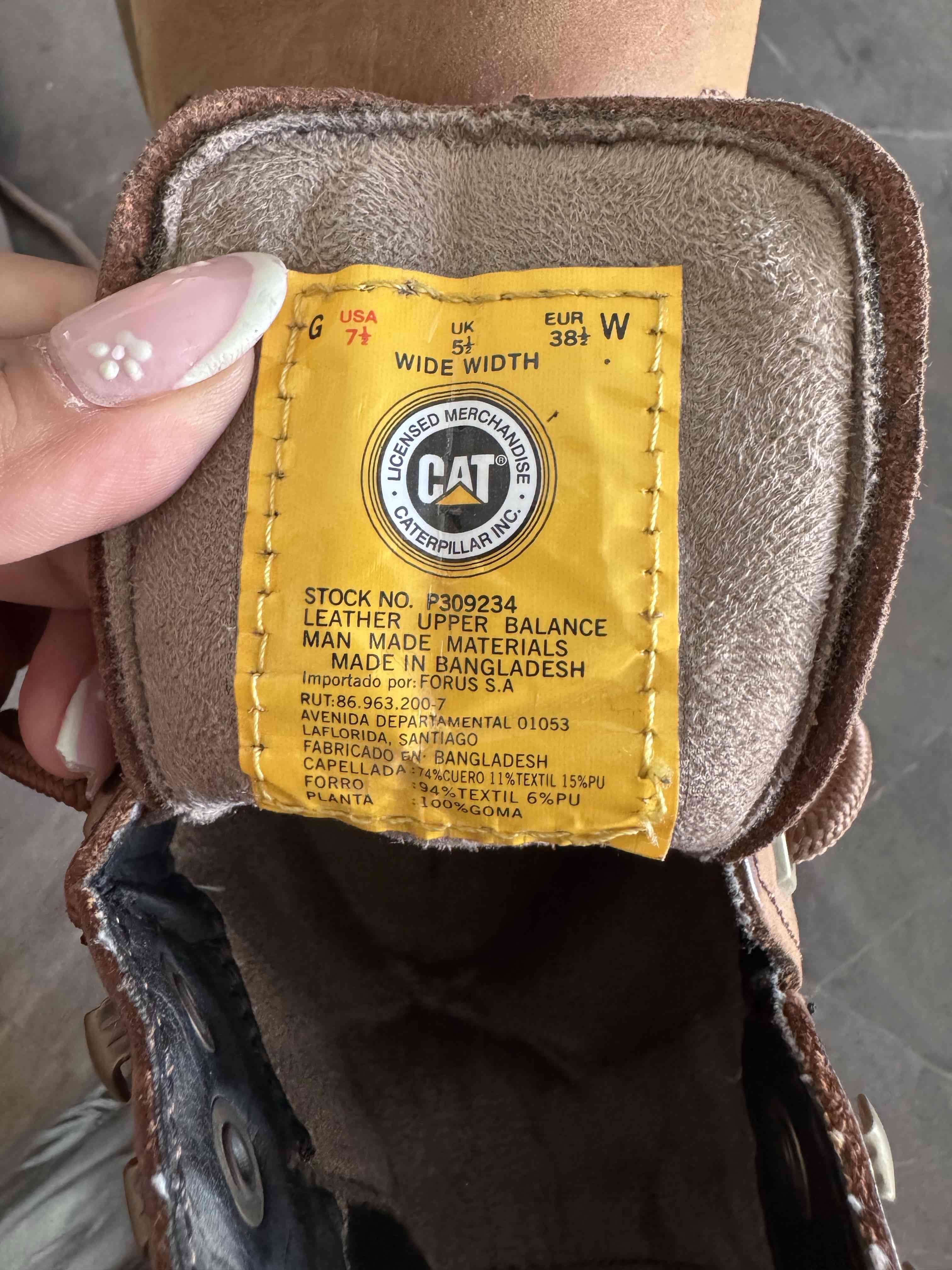 Botas Caterpillar marrón con taco - miniatura 3