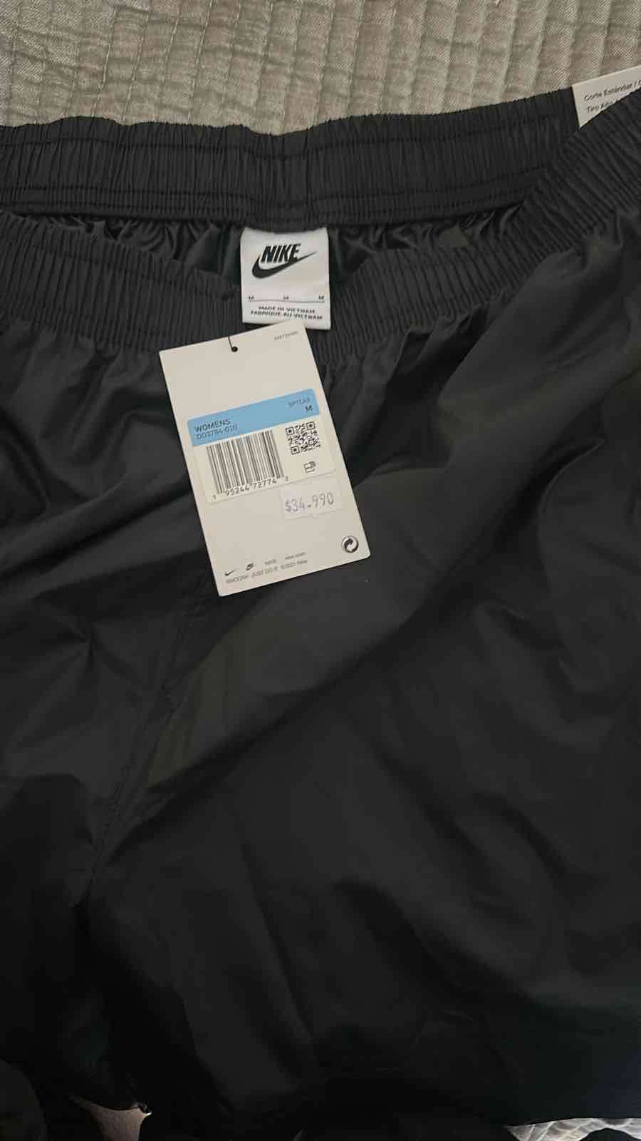 Short deportivo con detalle animal print - miniatura 2