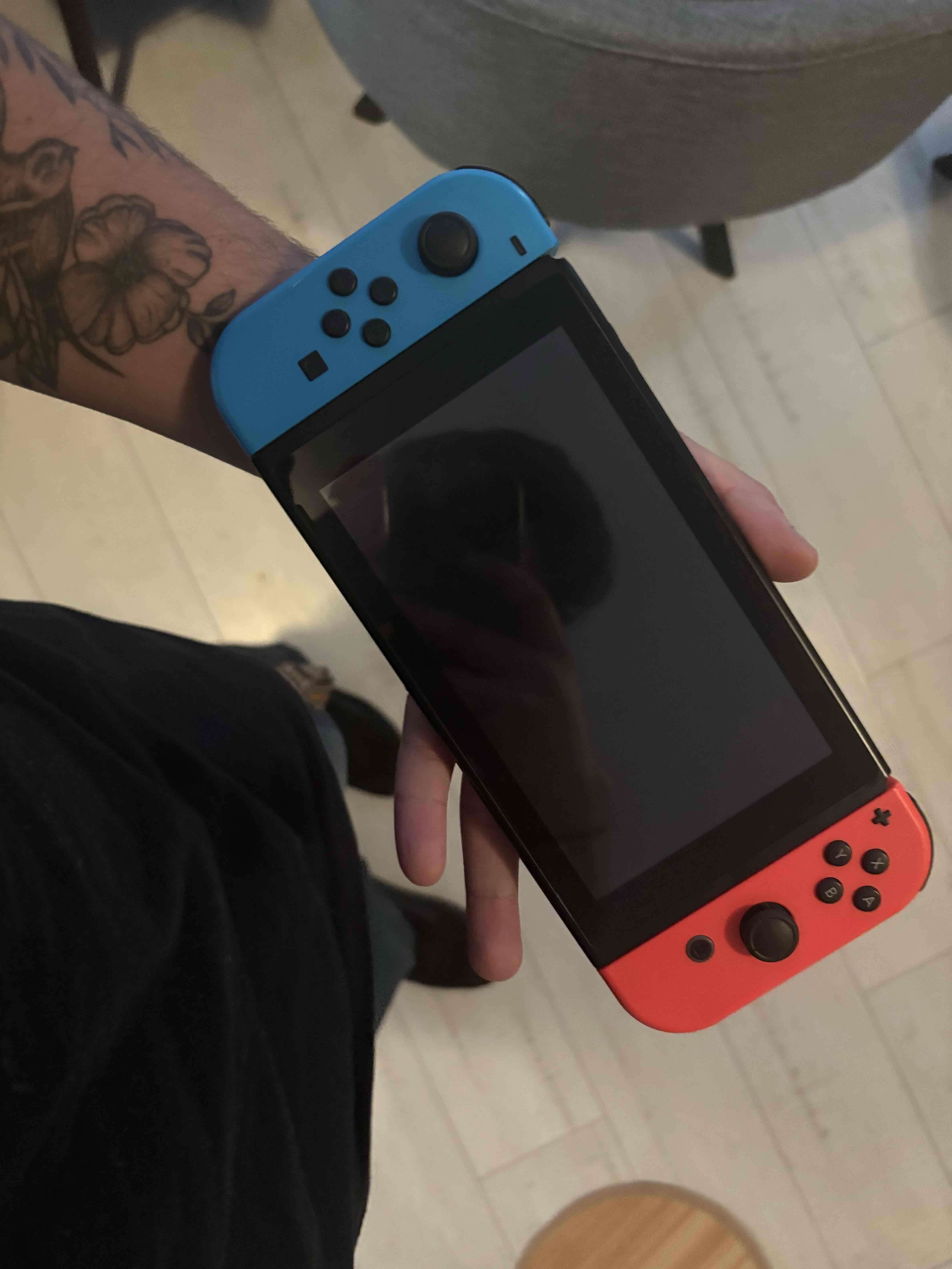 Consola Nintendo Switch con accesorios - miniatura 5