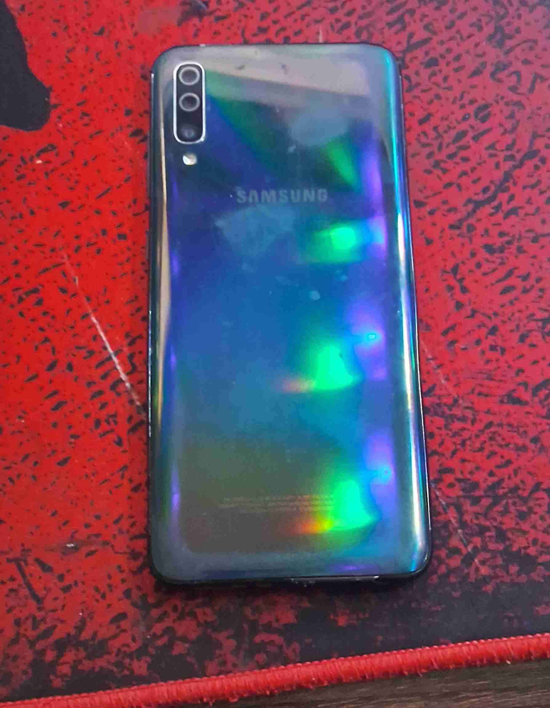 Samsumg a70 - miniatura 1