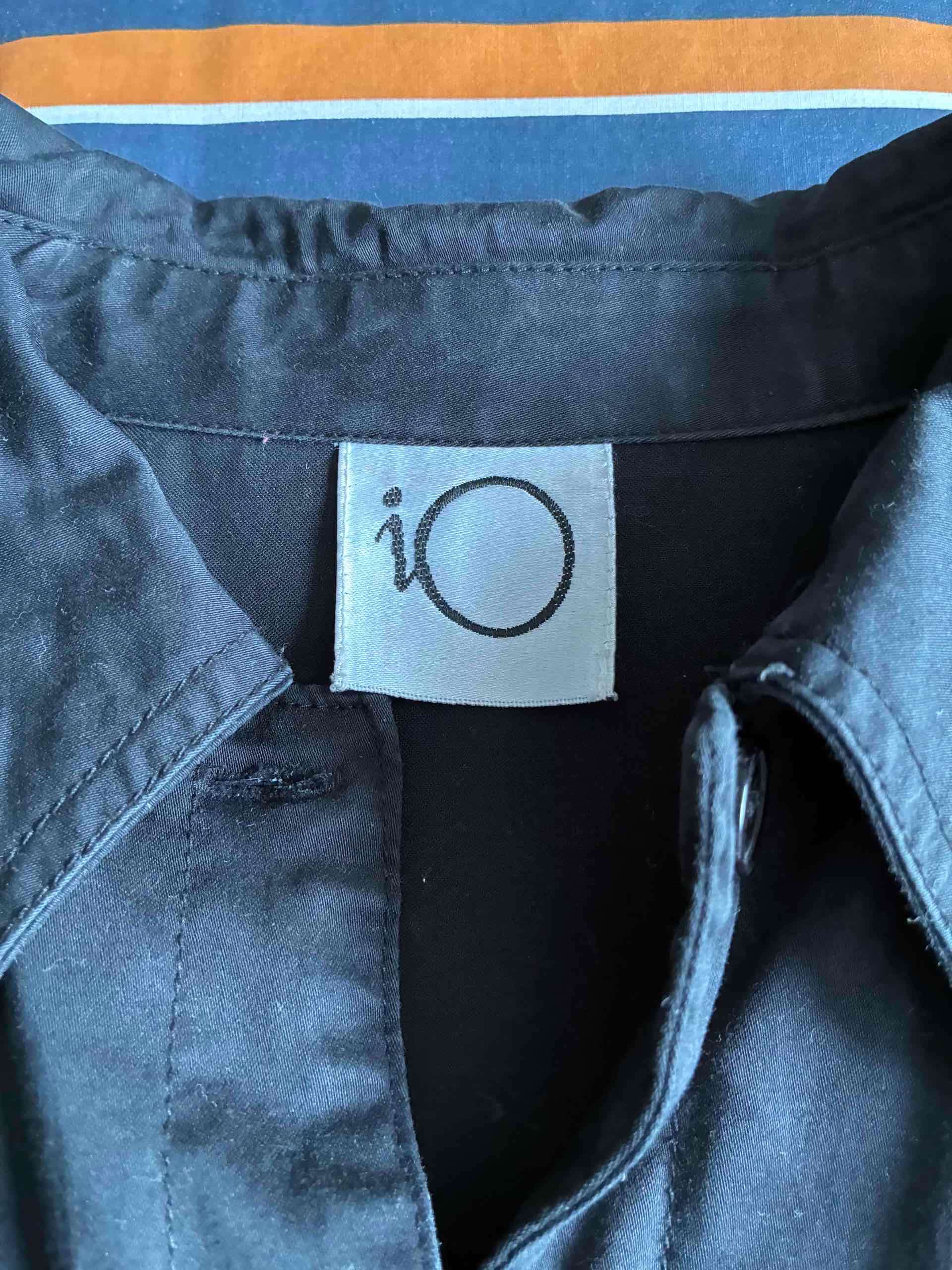 Chaqueta negra, marca iO - miniatura 3