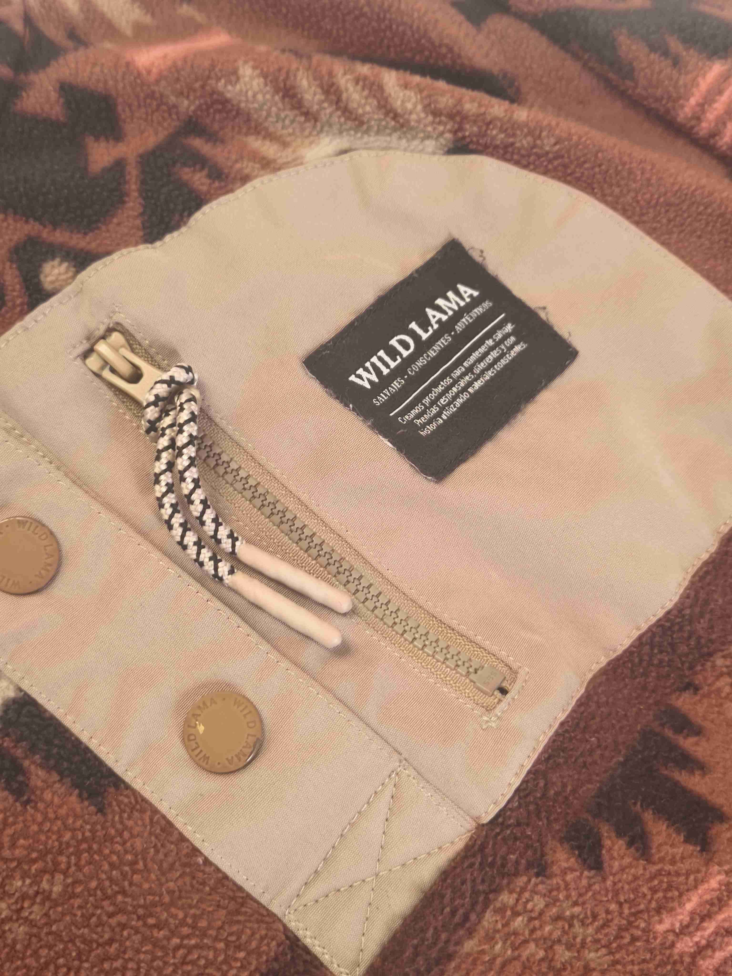 Sweater polar Wild Lama estampado - miniatura 2