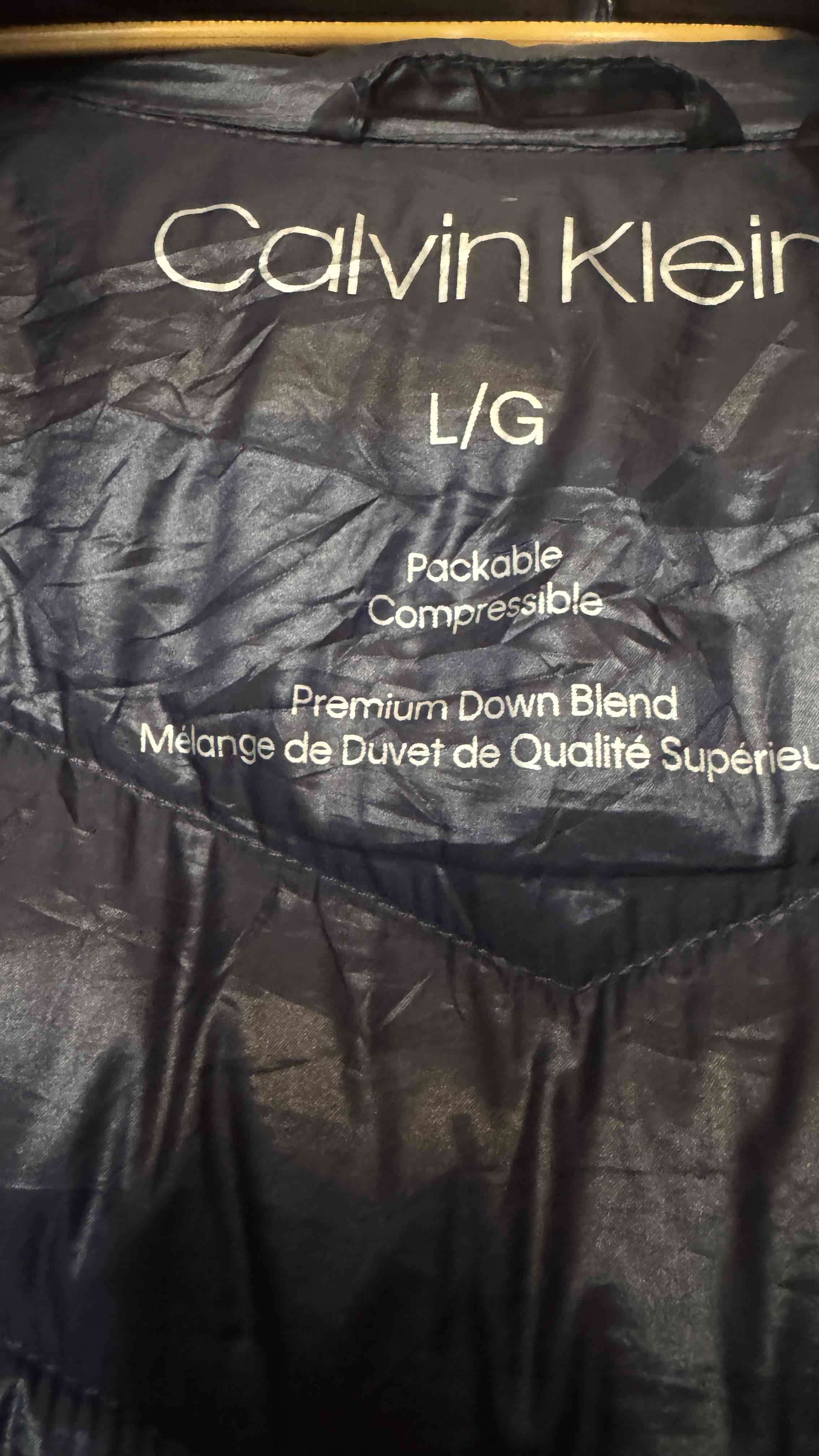 Chaqueta acolchada de plumas  Calvin Klein - miniatura 4