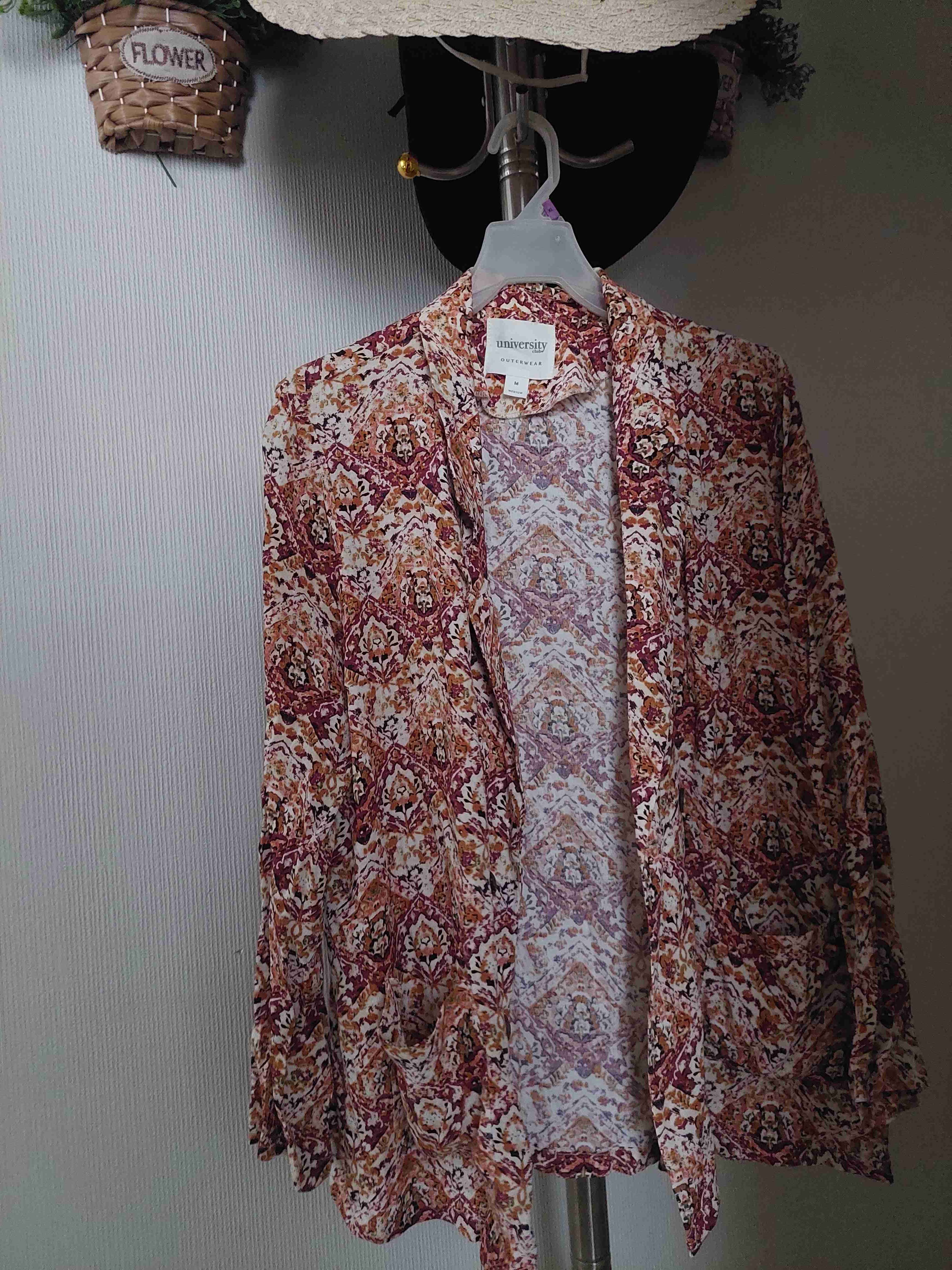 Blazer talla M de caída libre muy cómodo - 1