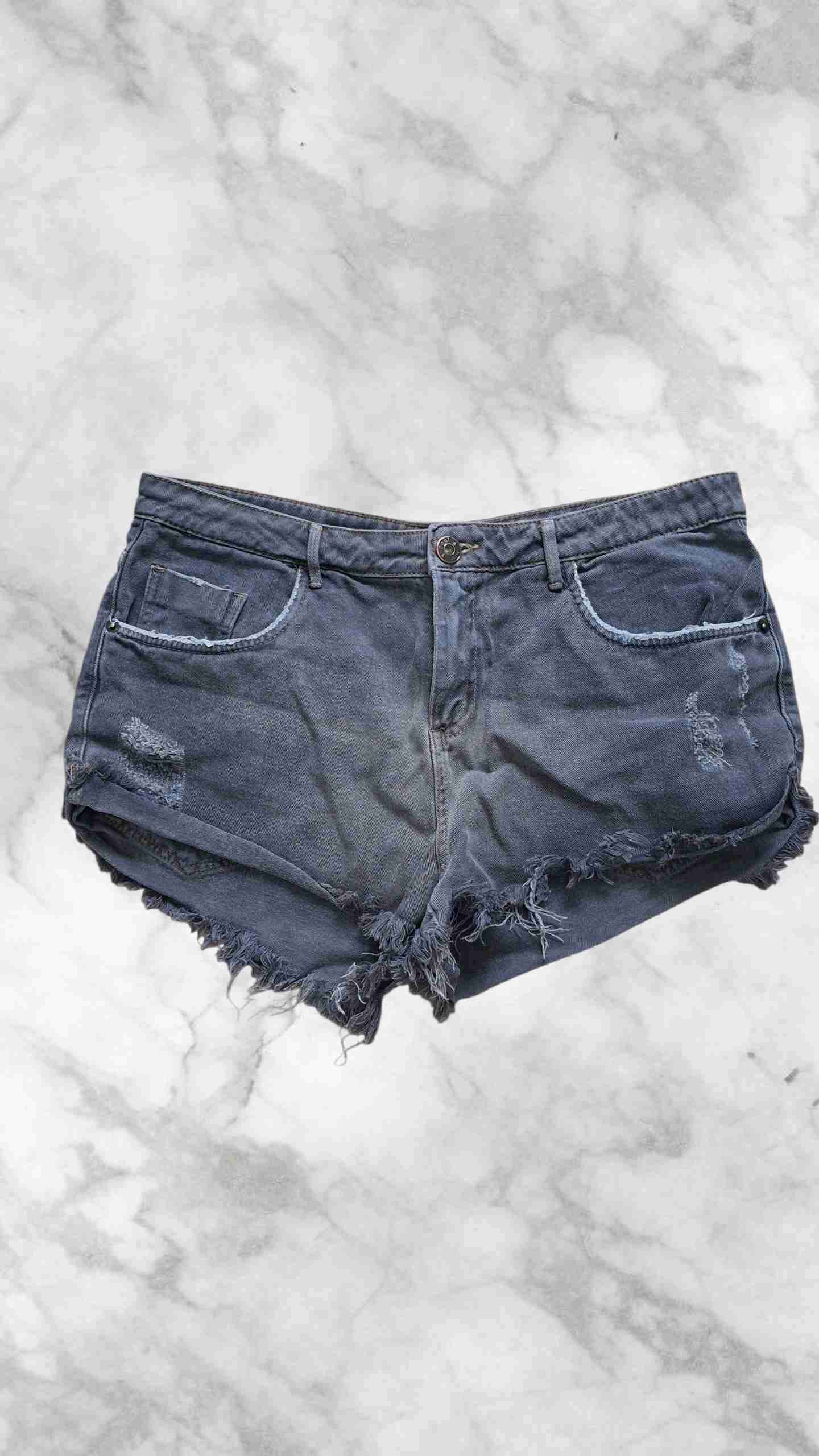 Shorts de mezclilla negros