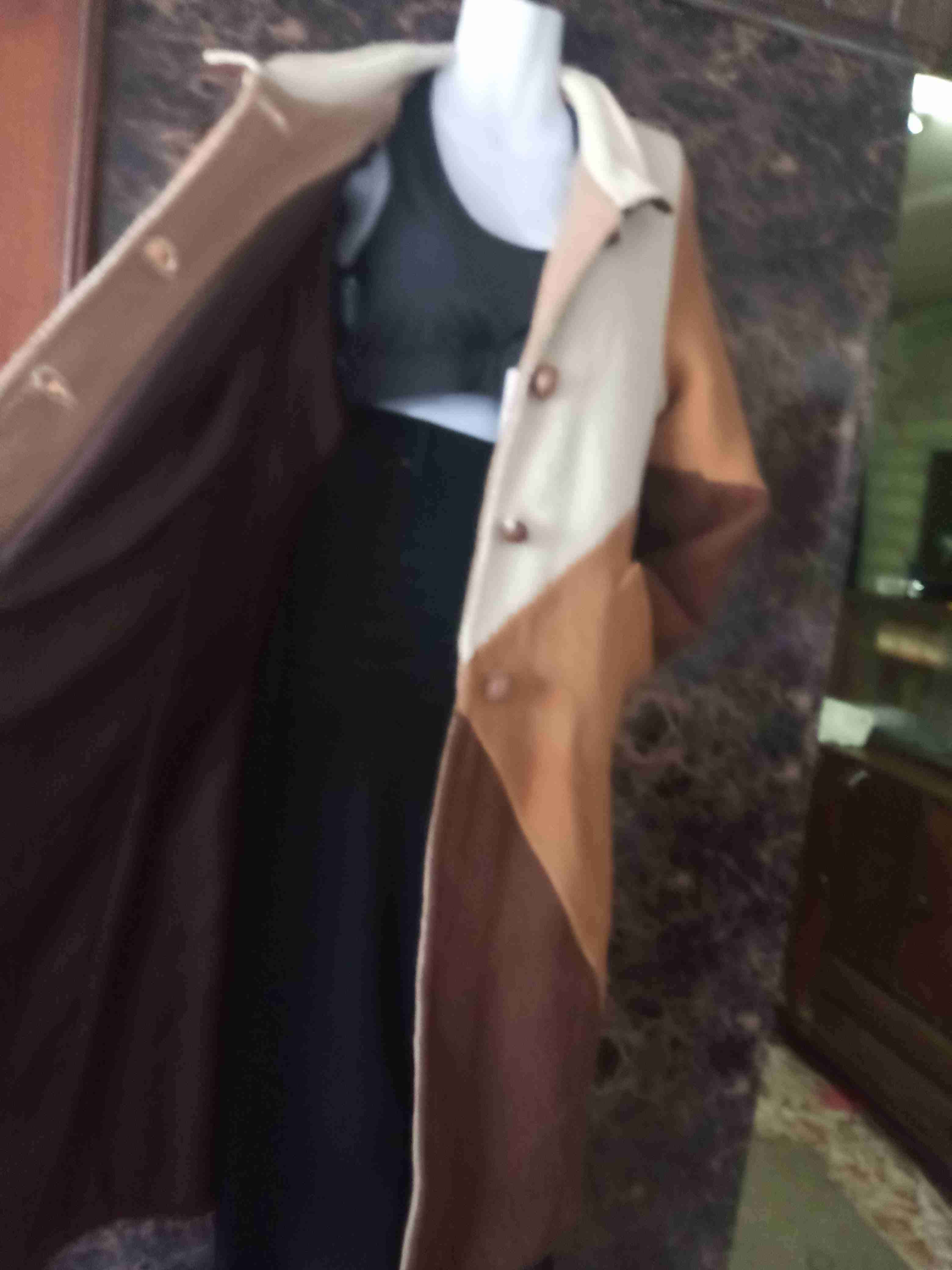 Abrigo de lana largo en tonos café - 3