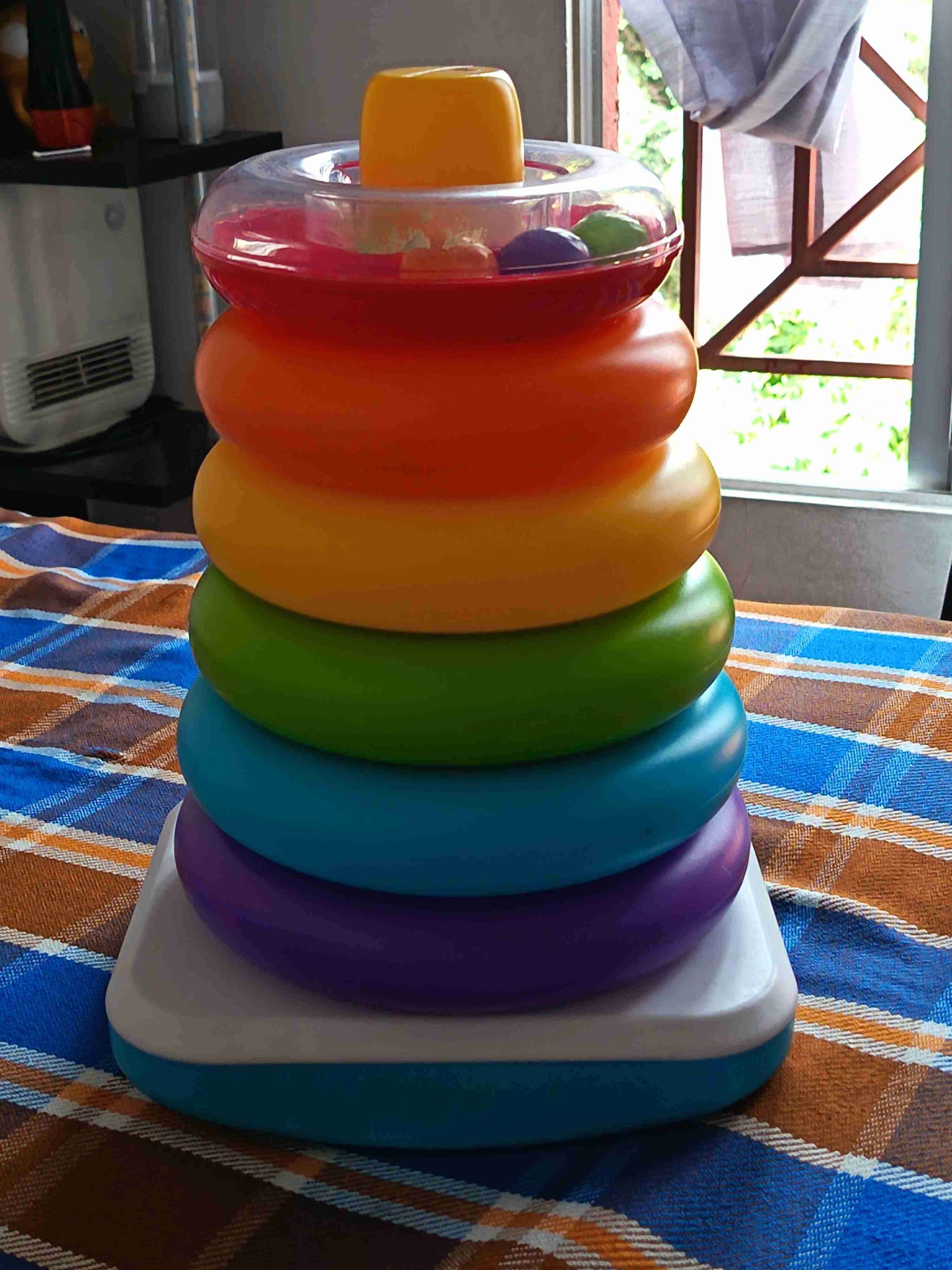 Torre de aros de colores