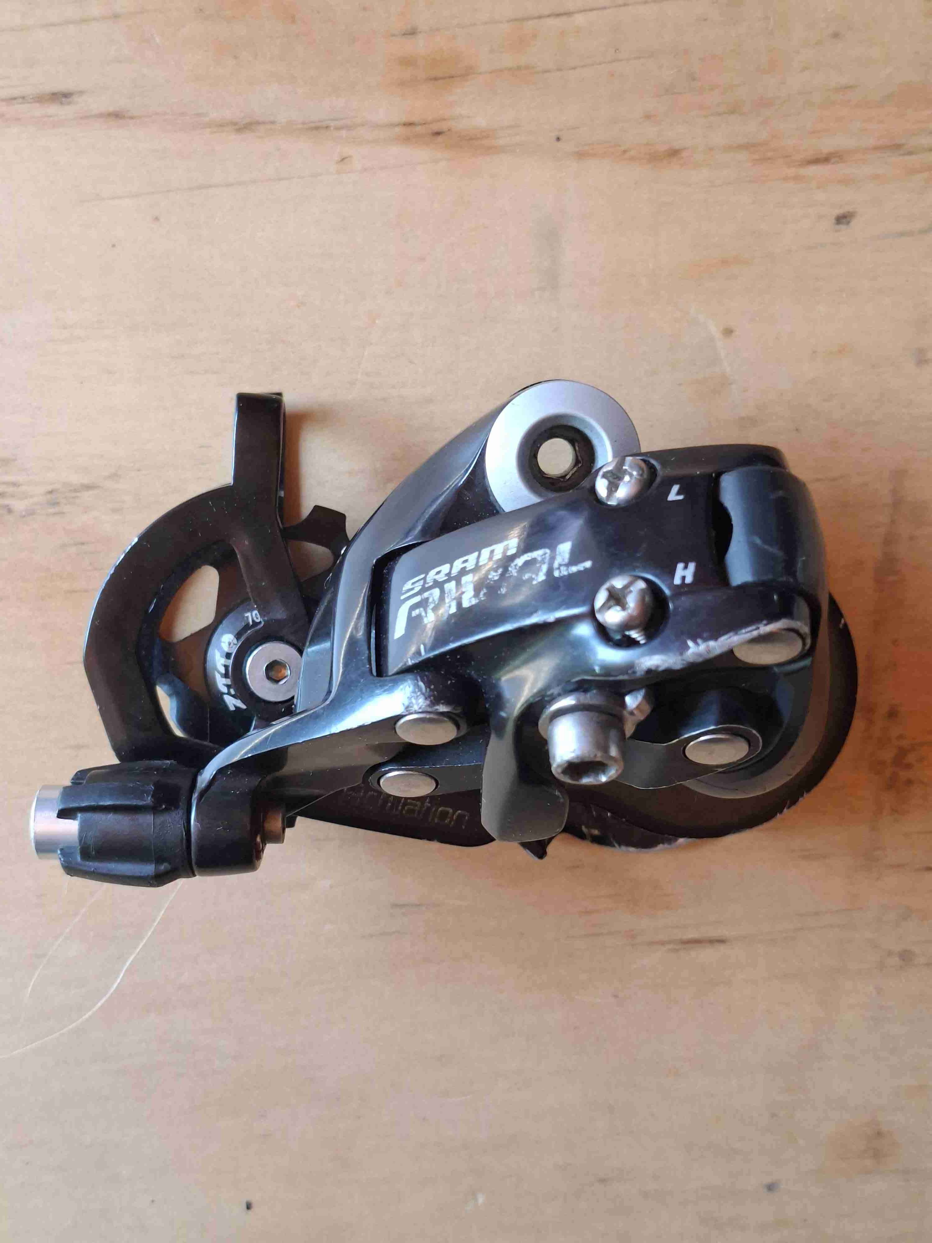 Cambio trasero bicicleta SRAM Rival - miniatura 1