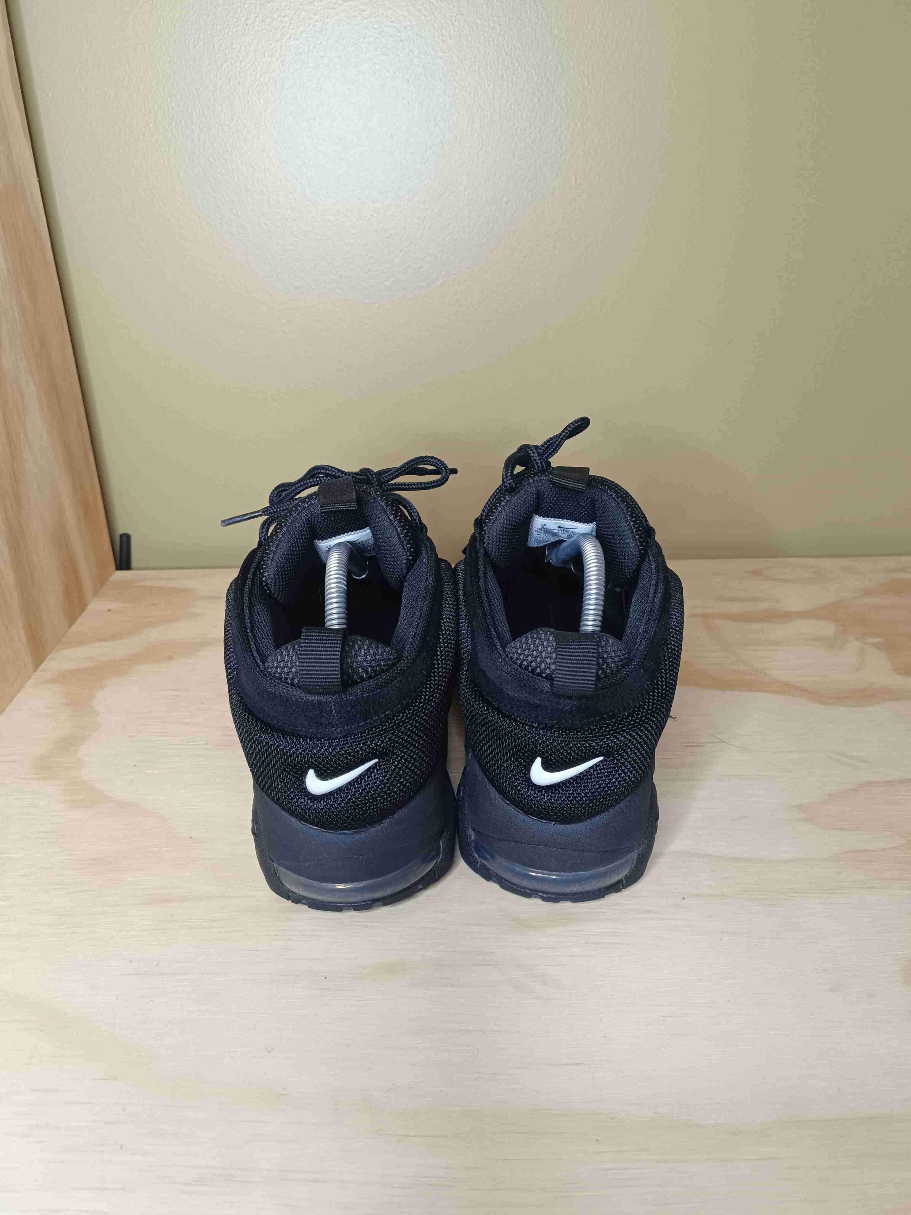 Nike Air More Uptempo Triple Black Talla 8 US OG - miniatura 4