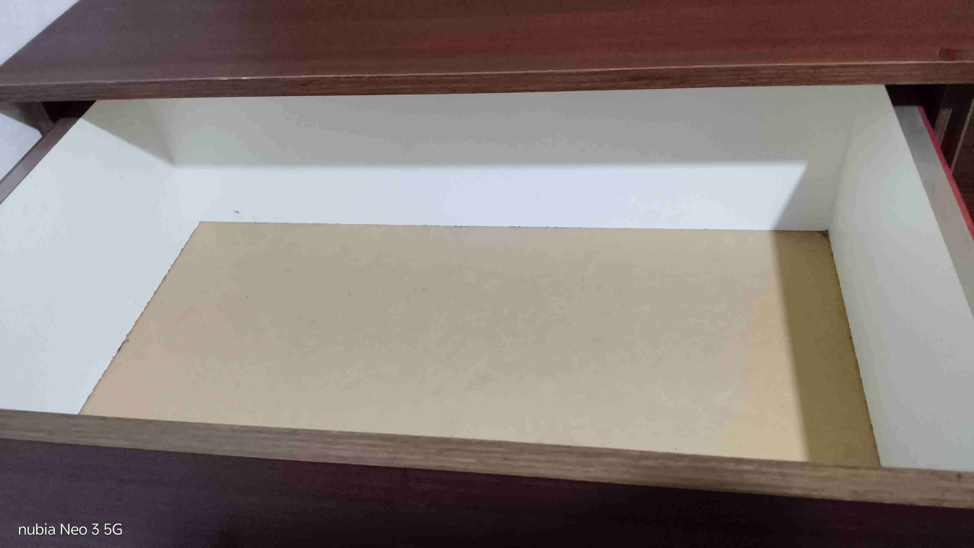 Cómoda de madera con 8 cajones - miniatura 3