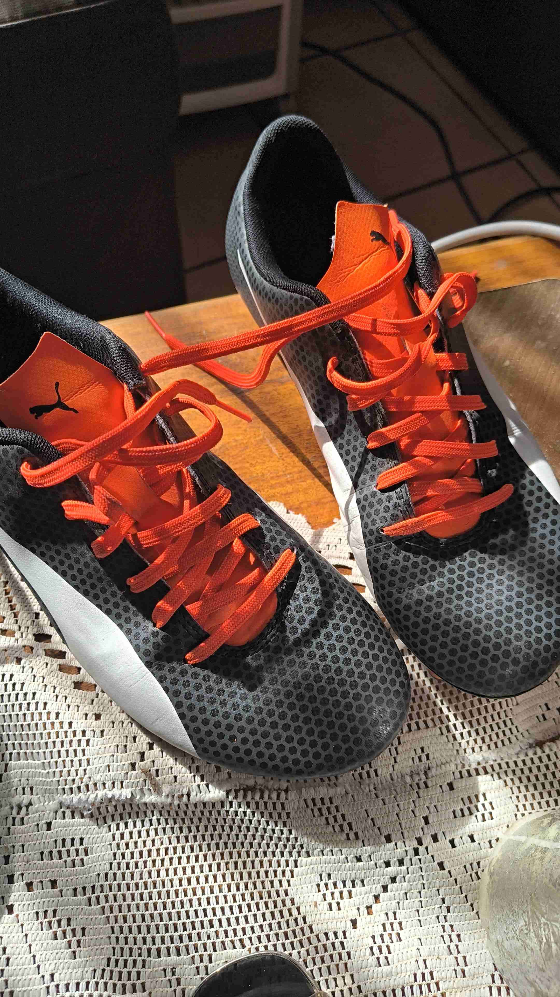 Zapatillas deportivas de futbol . - miniatura 1
