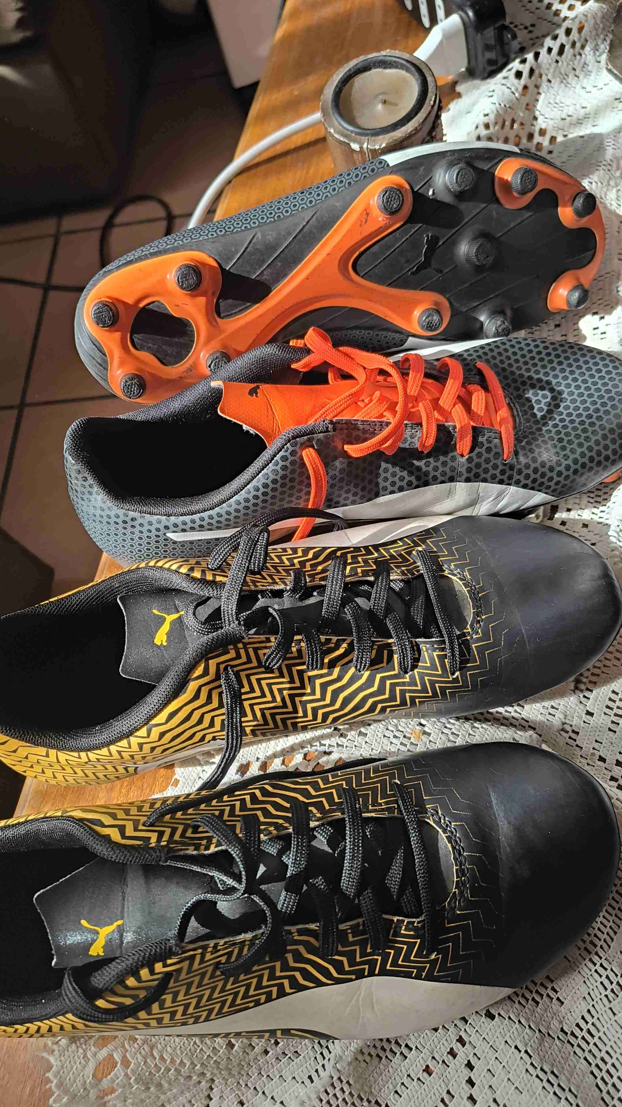Zapatillas deportivas de futbol . - miniatura 3