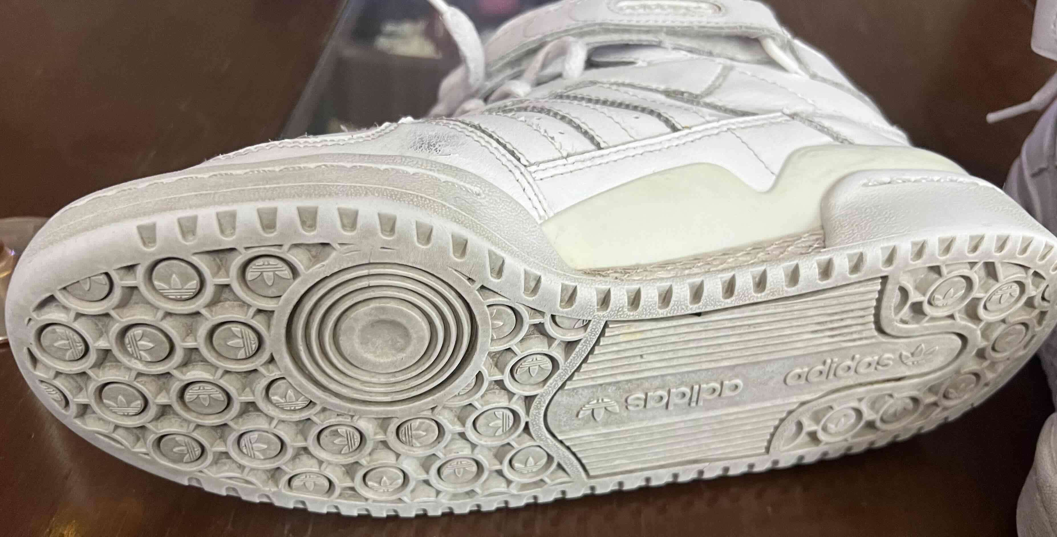 Zapatillas deportivas blancas Adidas - miniatura 3