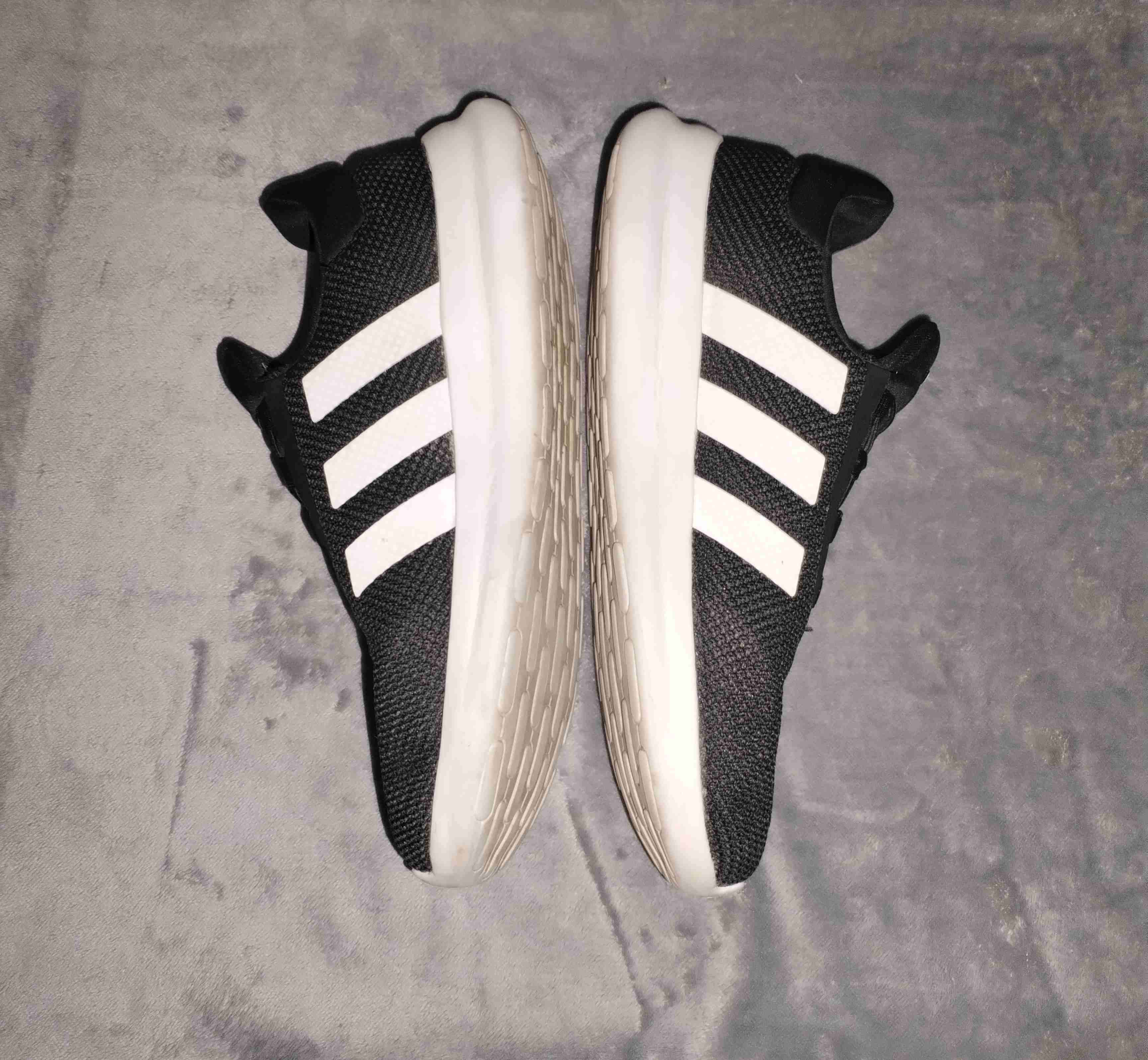 Zapatillas Deportivas Adidas - miniatura 1