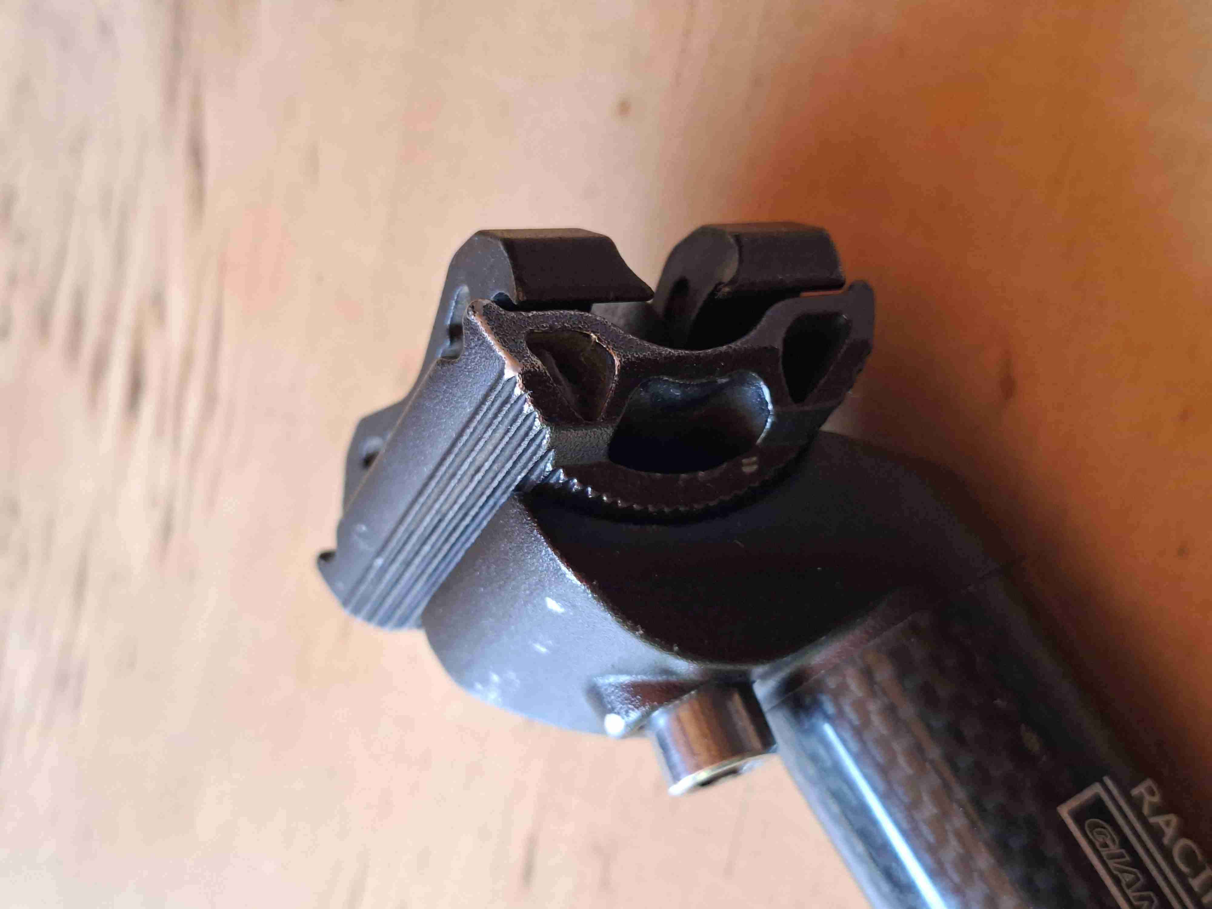 Tija de sillín de carbono Giant Racing - miniatura 3