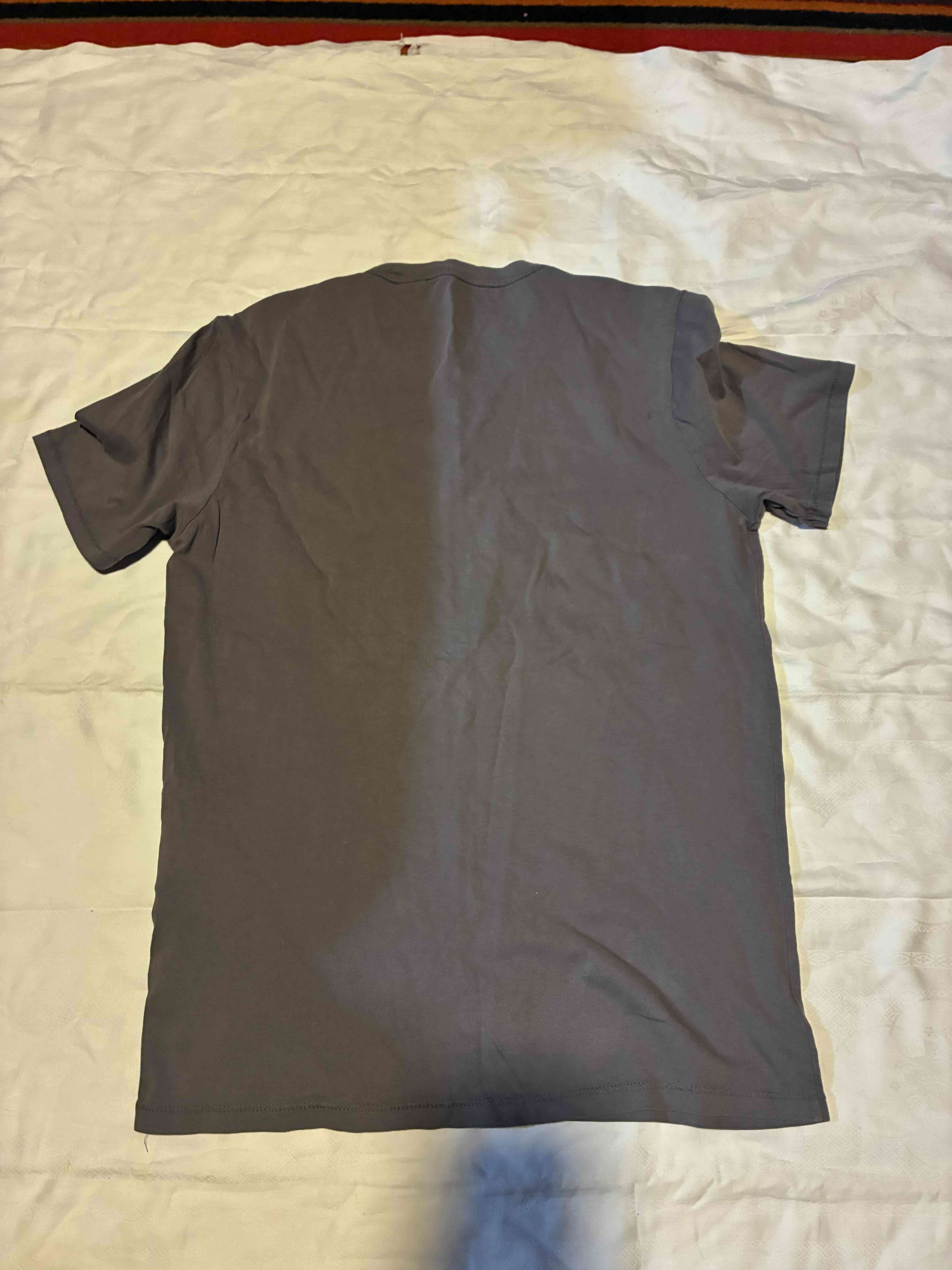 Polera hombre  gris Levi's 1873 talla S - miniatura 2